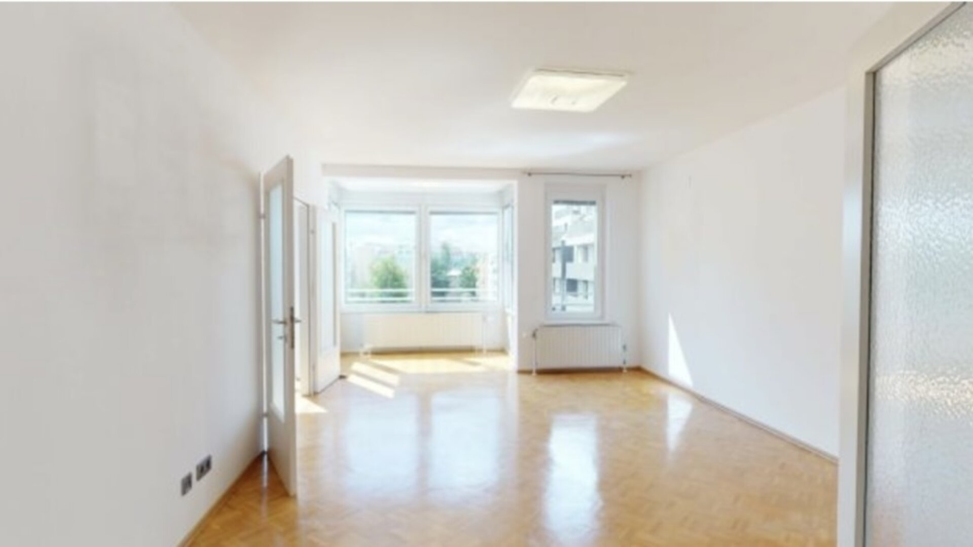 Smart investieren, schön wohnen in einer großen 2-Zimmer Wohnung in 1220 Wien - in der Nähe der U1 und dem Donauzentrum