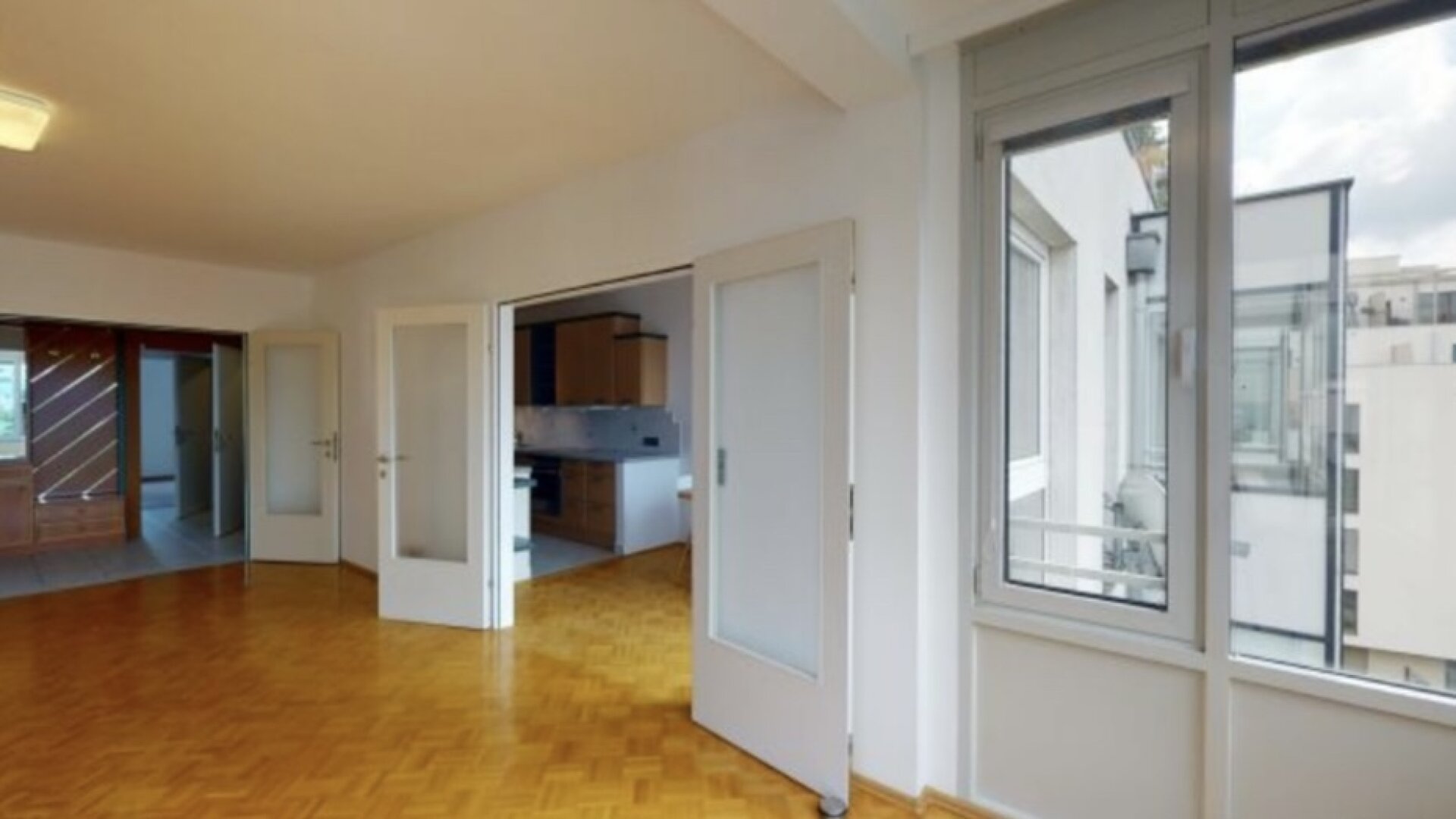 Smart investieren, schön wohnen in einer großen 2-Zimmer Wohnung in 1220 Wien - in der Nähe der U1 und dem Donauzentrum