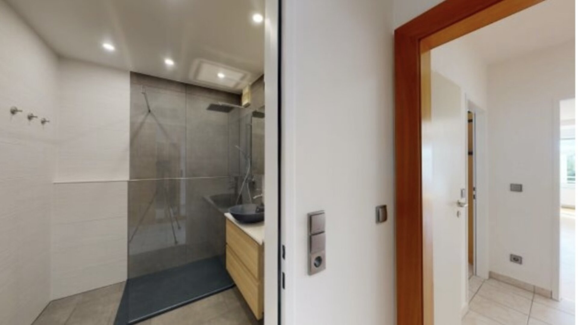 Smart investieren, schön wohnen in einer großen 2-Zimmer Wohnung in 1220 Wien - in der Nähe der U1 und dem Donauzentrum