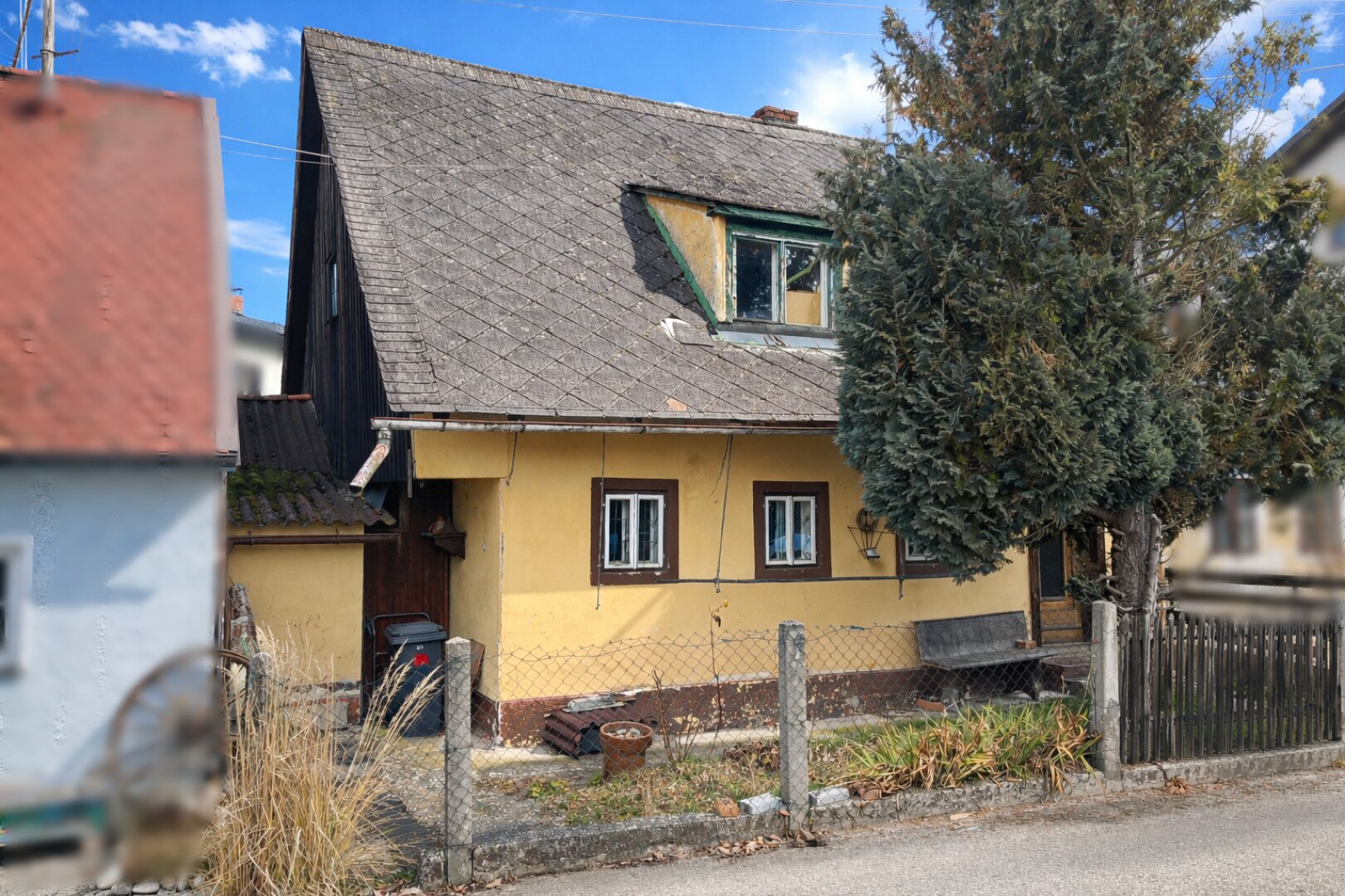 2 sanierungsbedürftige Wohnhäuser nahe dem Stadtzentrum von Schärding