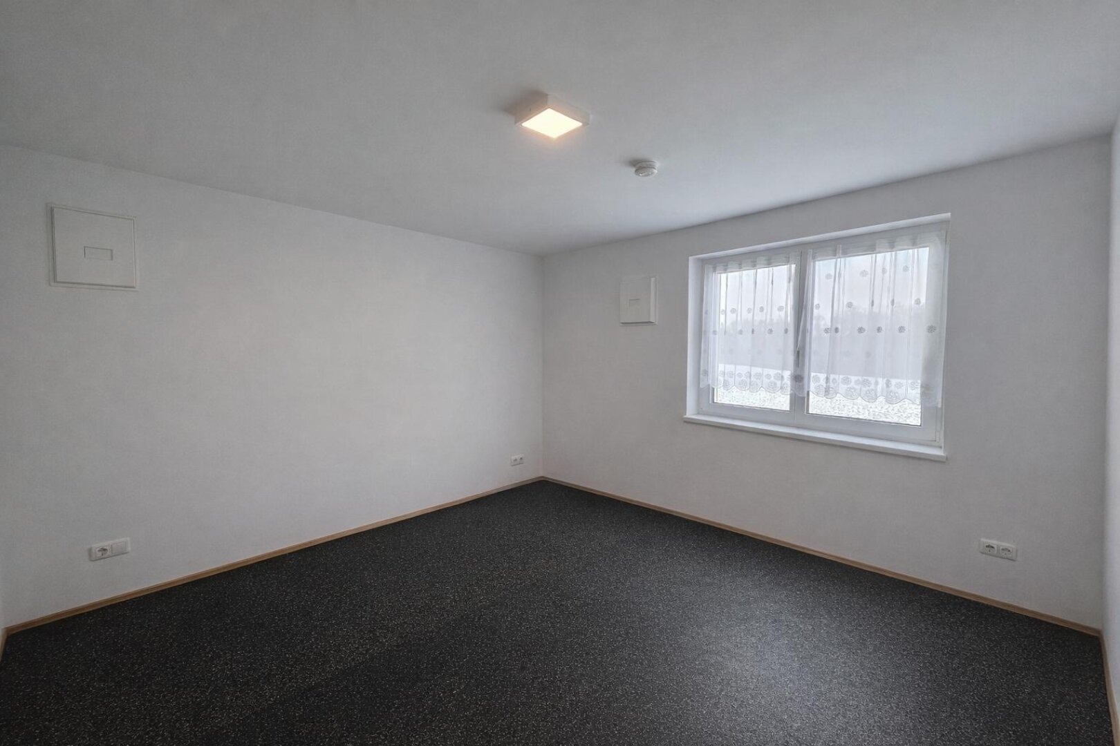 Zimmer2_KI_geräumt