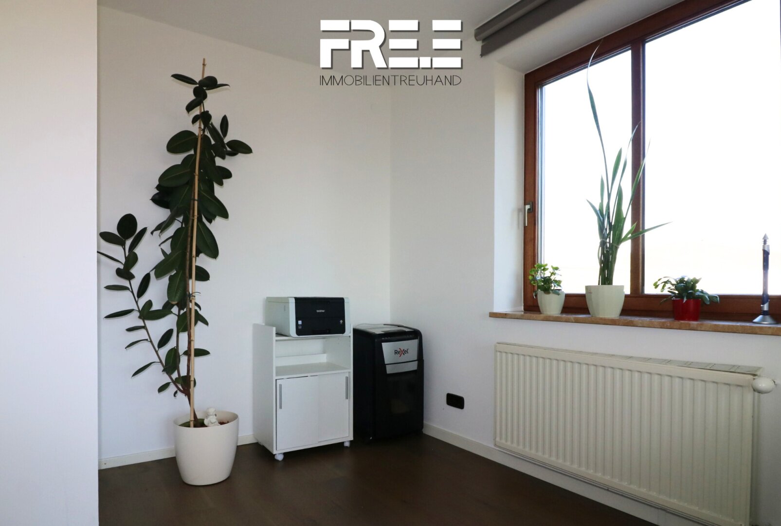 BEREIT FÜR DIE GRÜNDUNG? HIER SCHON! | Modernes Büro ca. 26m² mit Stellplatz in Melk