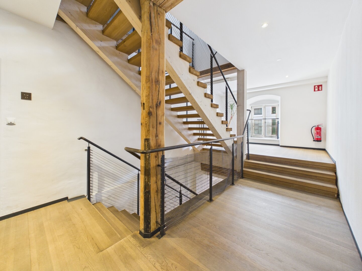 Stiegenhaus der Anlage - Pic 0