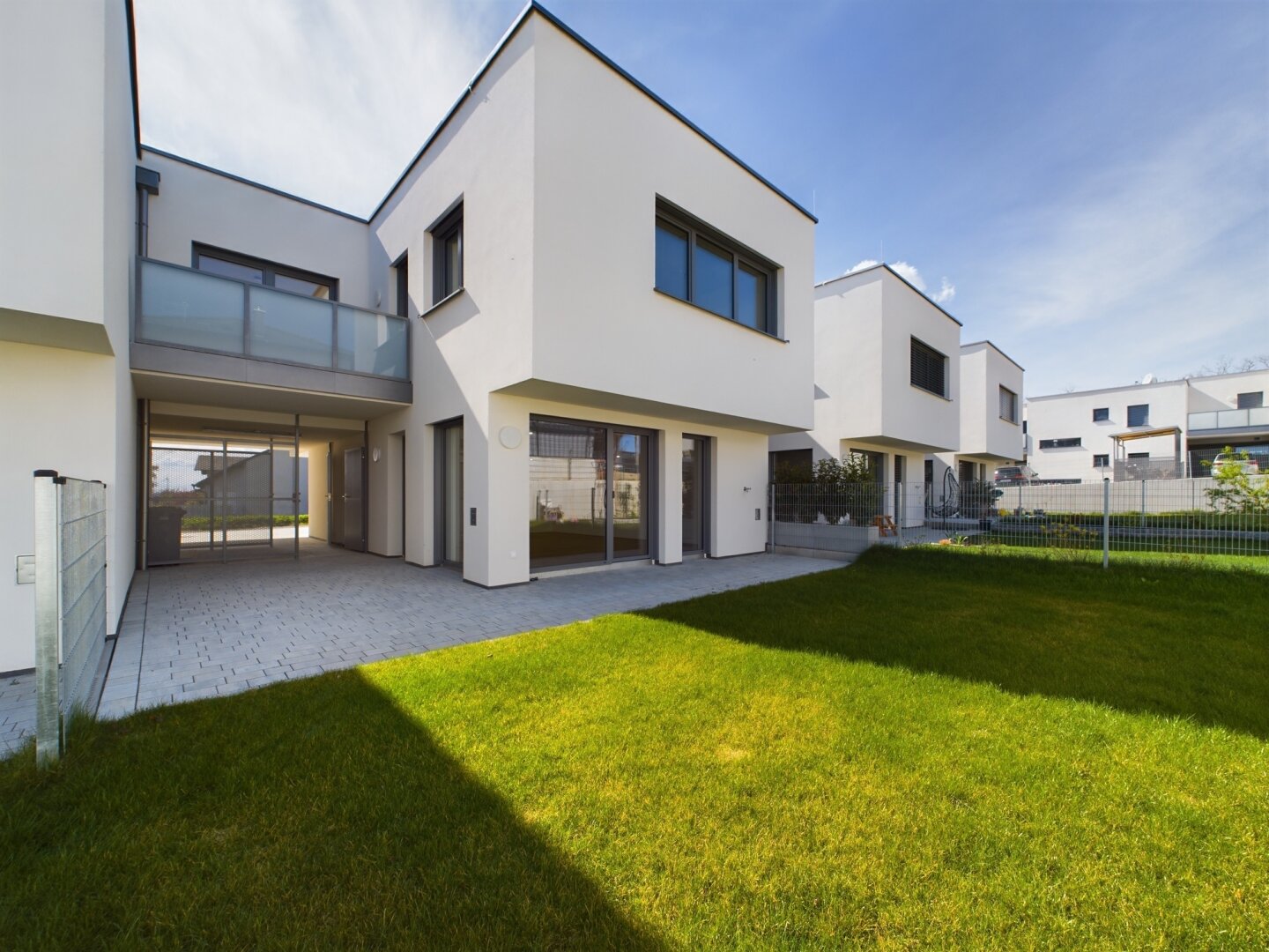 KÄUFERPROVISIONSFREI - Wolkersdorf - TOP Reihenhaus 5 mit herrlichem Garten - klimaaktiv GOLD-Haus