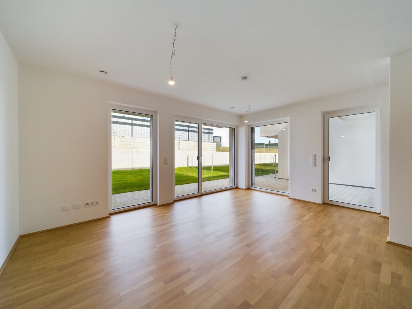 KÄUFERPROVISIONSFREI - Wolkersdorf - TOP Reihenhaus 5 mit herrlichem Garten - klimaaktiv GOLD-Haus