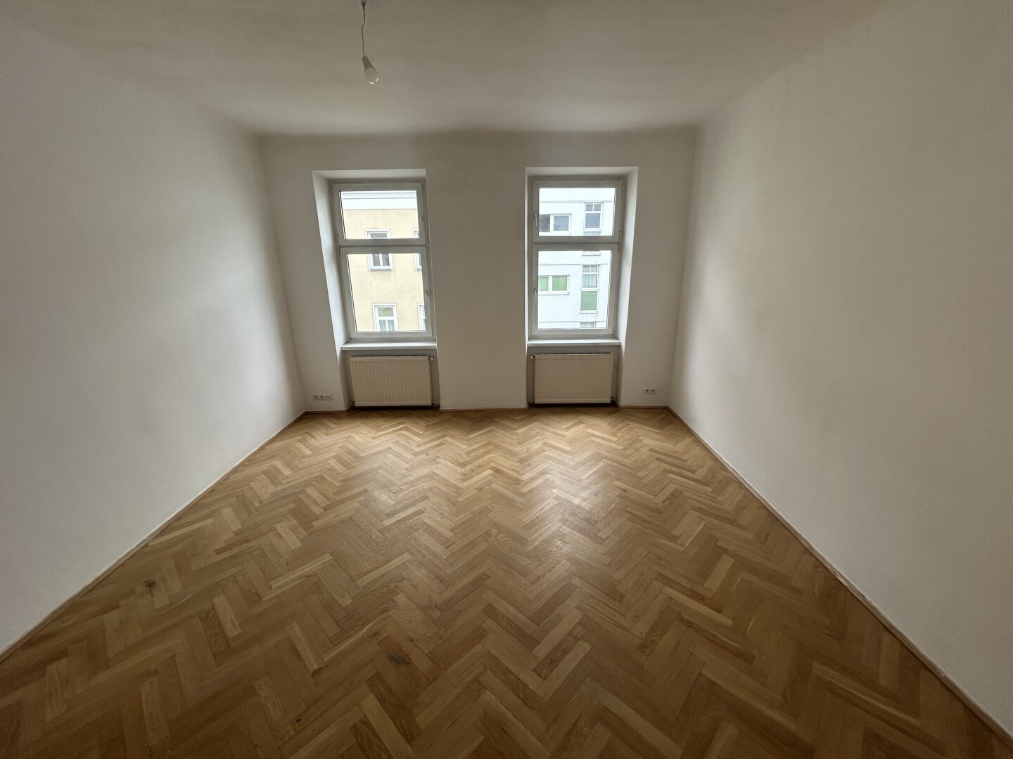 Brotfabriknähe / helle 66 m² Altbaumiete / unbefristete Hauptmiete
