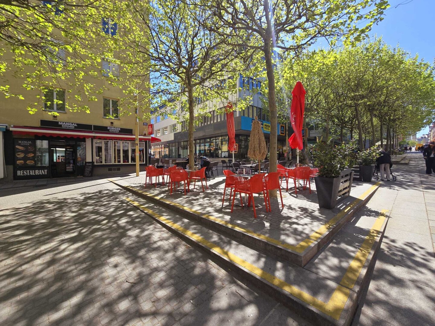 BESTE LAGE + Gutes Essen + Fußgängerzone Meidlinger Hauptstraße +