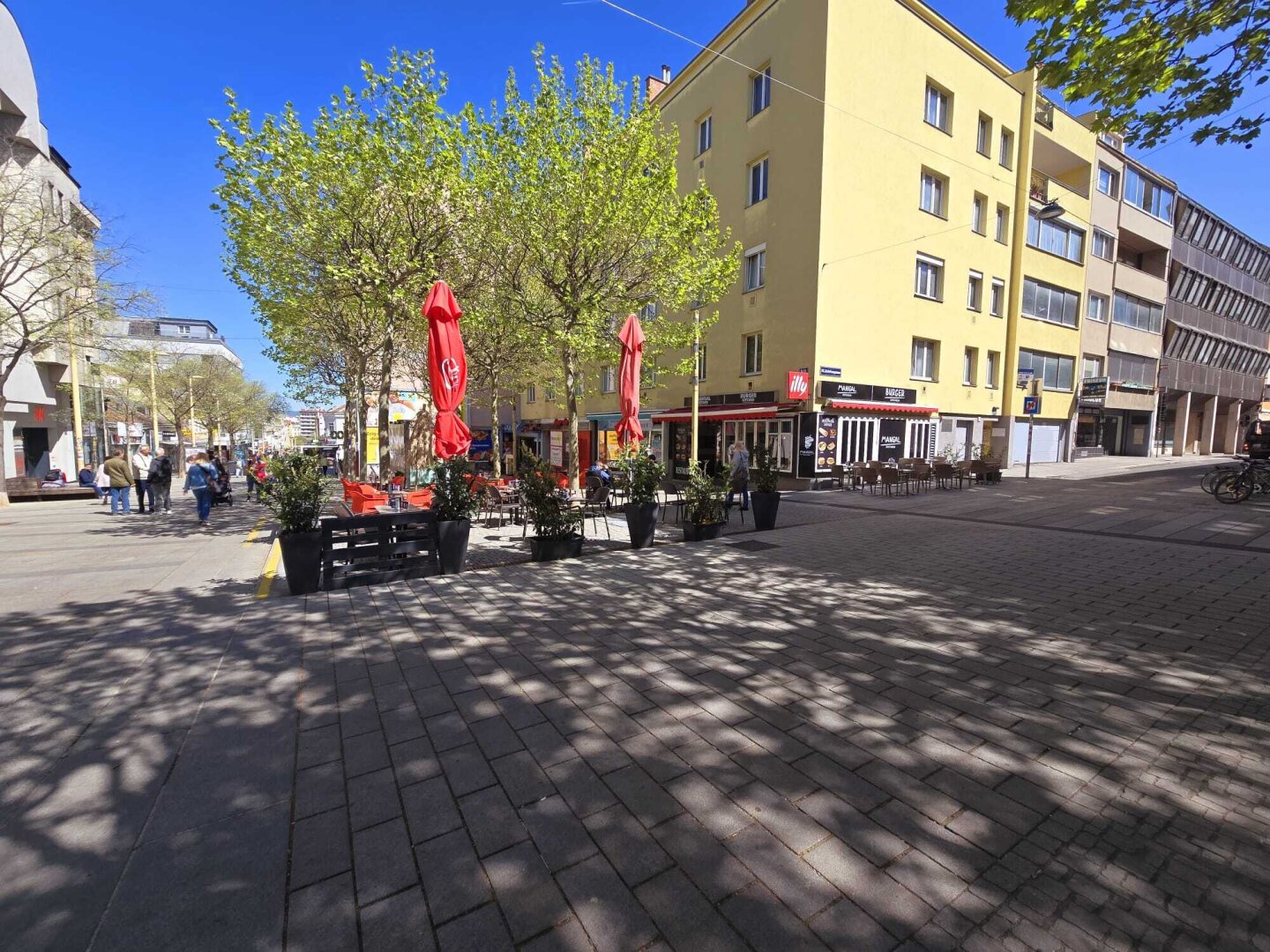 BESTE LAGE + Gutes Essen + Fußgängerzone Meidlinger Hauptstraße +