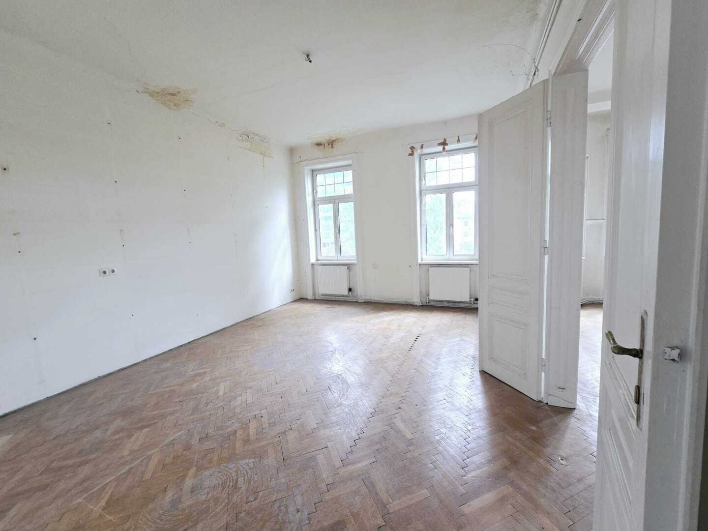 ++ Jugendstil-Juwel im Wiener Altbau mit Kaminanschluss und Lift+ Unter Sankt Veit U-BAHN + 5-Zimmer 125m² + VERANDA 5,33m² ++