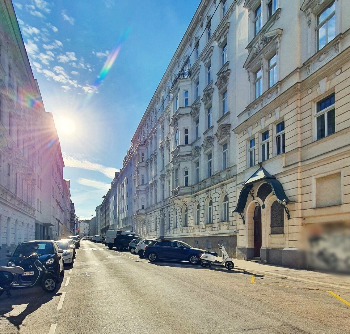 ++NEU++ Helle Stilaltbauwohnung mit CHARME in begehrter Lage nahe Arenbergpark & U-Bahn ++