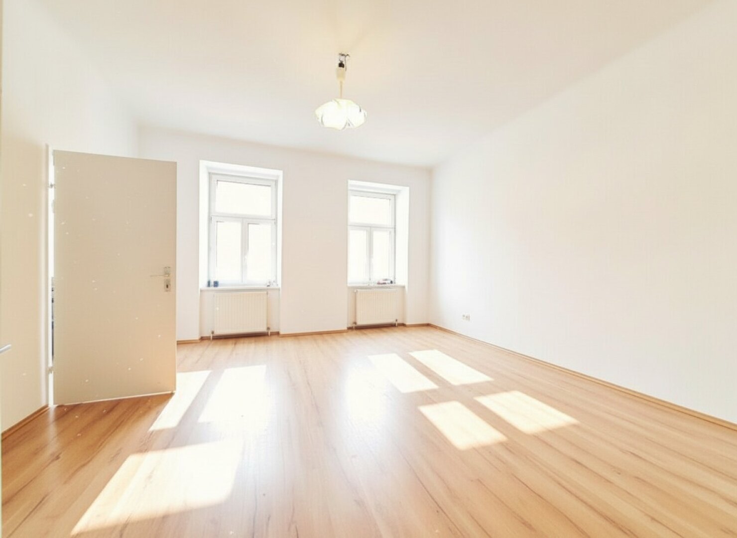 ++NEU++ Gepflegte und helle 2-Zimmer-ALTBAUWONUNG nahe Elterleinplatz und zukünftiger U5 Linie!