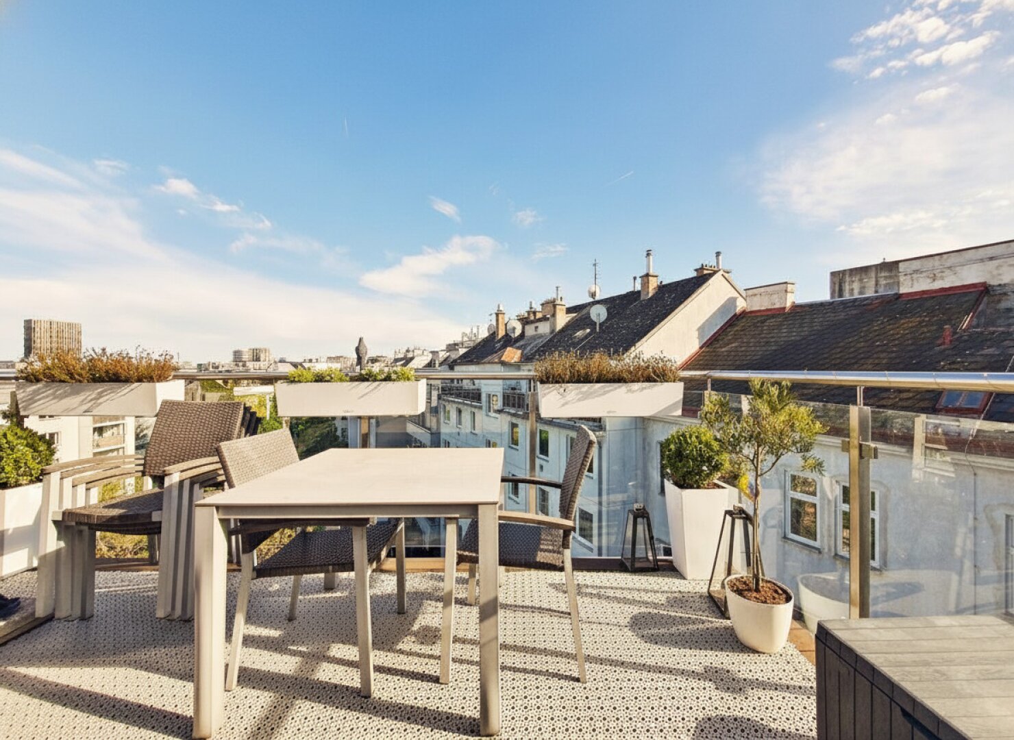 Balkon 10,00 m² vom Wohnzimmer begehbar!