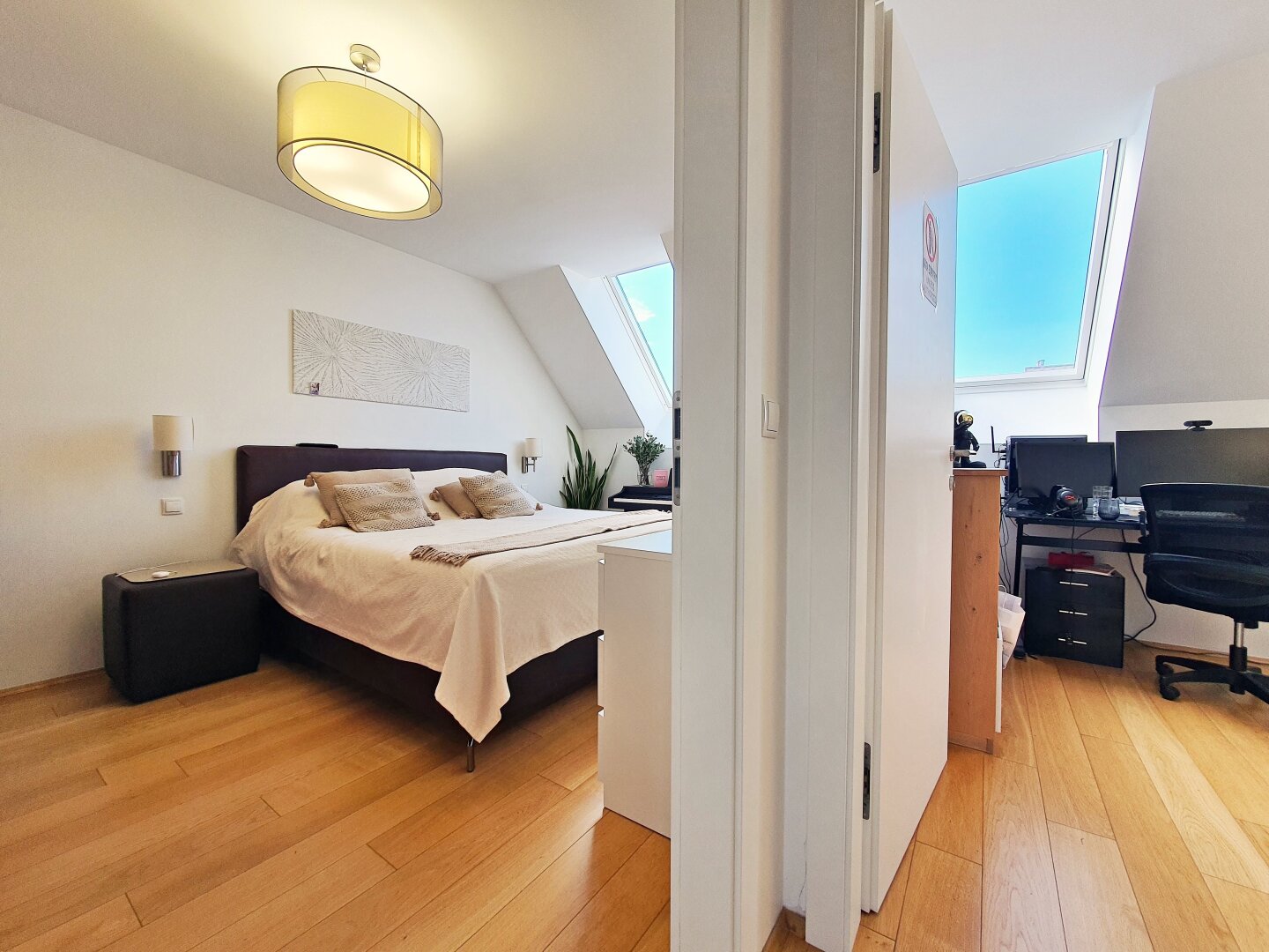 2 separate Schlafzimmer