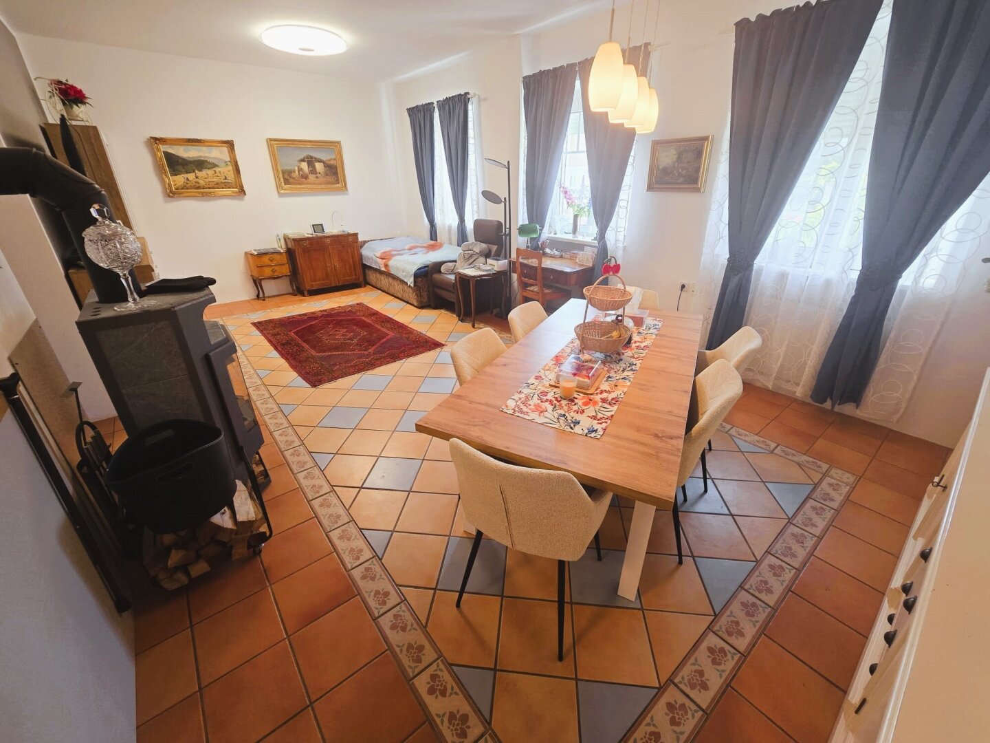 + EINFAMILIENHAUS / Grenze Deutsch Wagram + Grundstück 774m² + BEHEIZTER POOL MIT ÜBERDACHUNG  + GARAGE + CARPORT  + NÄHE S-BAHN +
