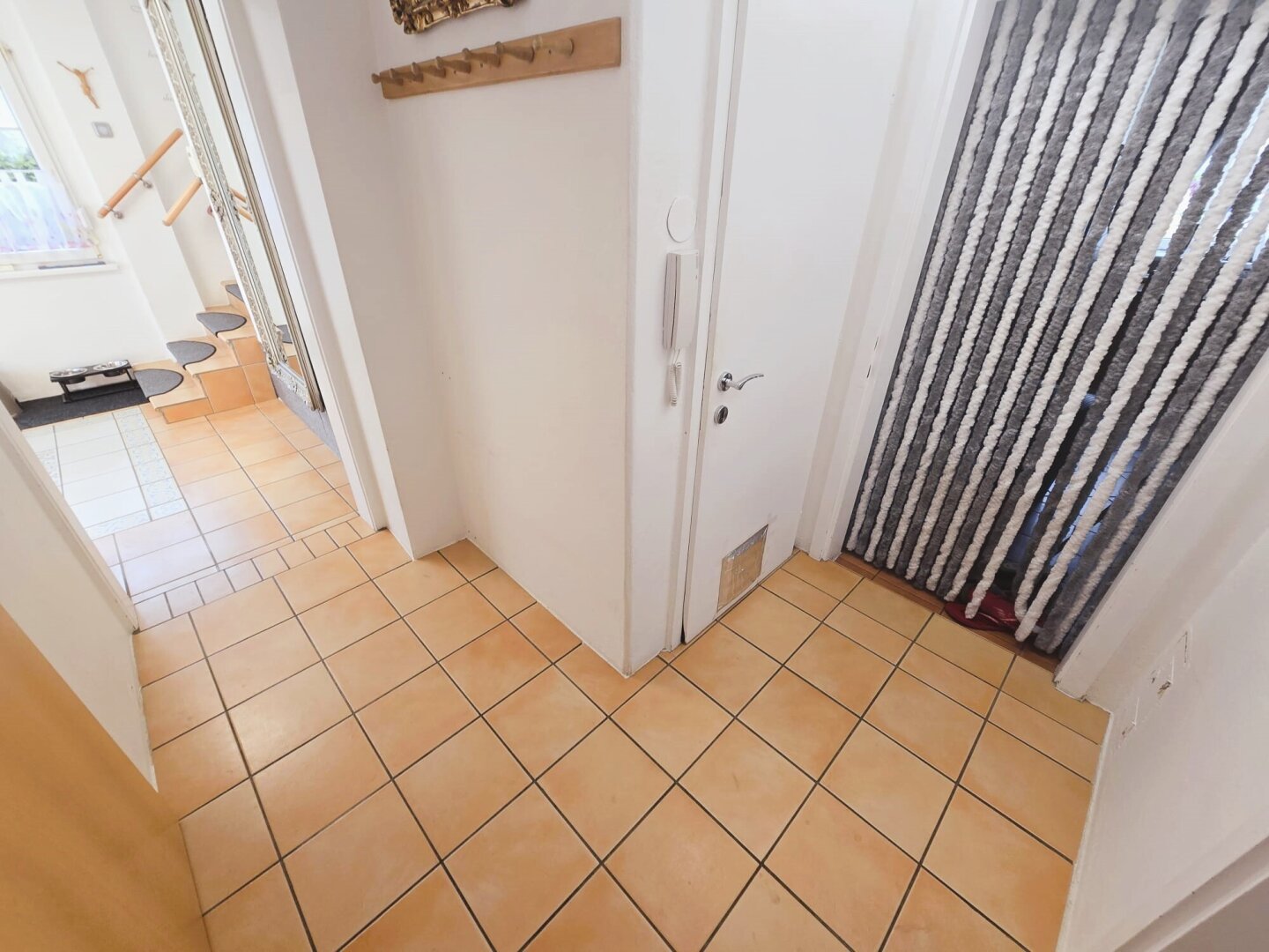 + EINFAMILIENHAUS / Grenze Deutsch Wagram + Grundstück 774m² + BEHEIZTER POOL MIT ÜBERDACHUNG  + GARAGE + CARPORT  + NÄHE S-BAHN +