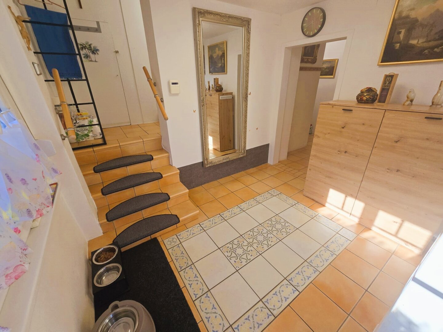 + EINFAMILIENHAUS / Grenze Deutsch Wagram + Grundstück 774m² + BEHEIZTER POOL MIT ÜBERDACHUNG  + GARAGE + CARPORT  + NÄHE S-BAHN +