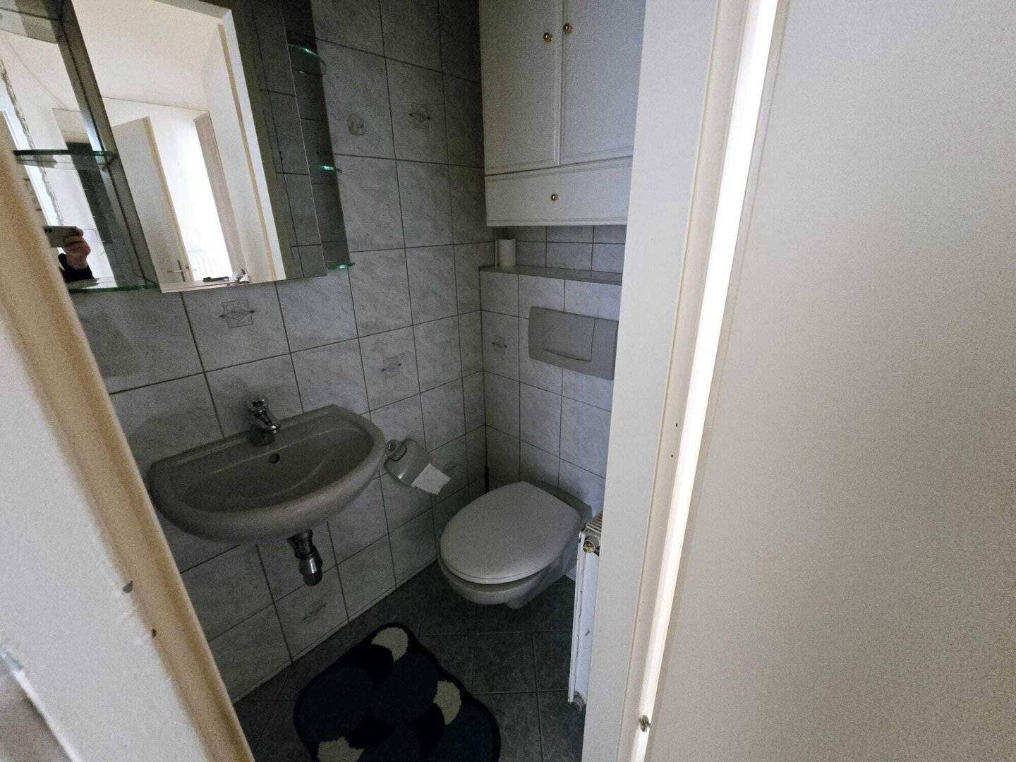 + NOTVERKAUF+ Großzügige ,gepflegte 81m2+ 4-Zimmer-Wohnung +2 Badezimmer +2 Küche um  €199.000-