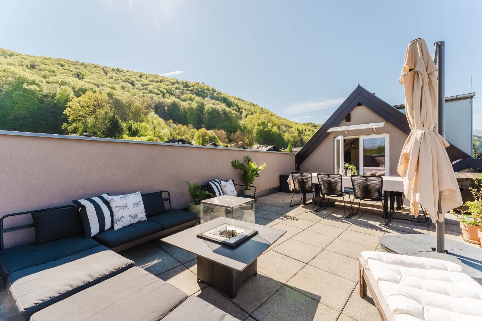 Zwischen Weite und Rückzug - Maisonette Penthouse mit Dachterrasse
