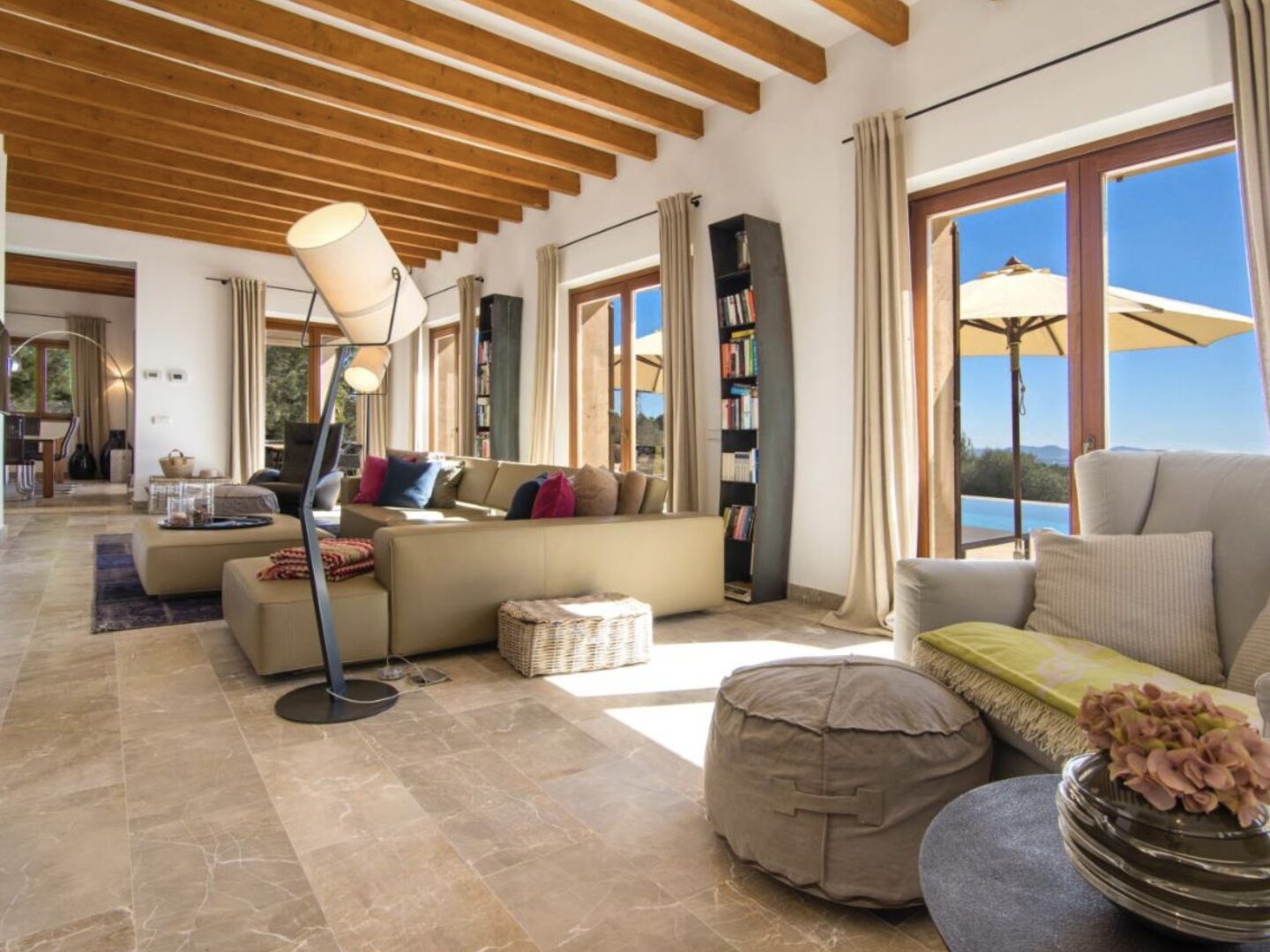 Bestlage nähe Palma de Mallorca! Traumhafte Finca mit Tennisanlage, Pool und 30.000 m2 Eigengrund