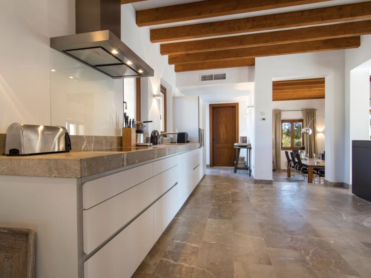 Bestlage nähe Palma de Mallorca! Traumhafte Finca mit Tennisanlage, Pool und 30.000 m2 Eigengrund