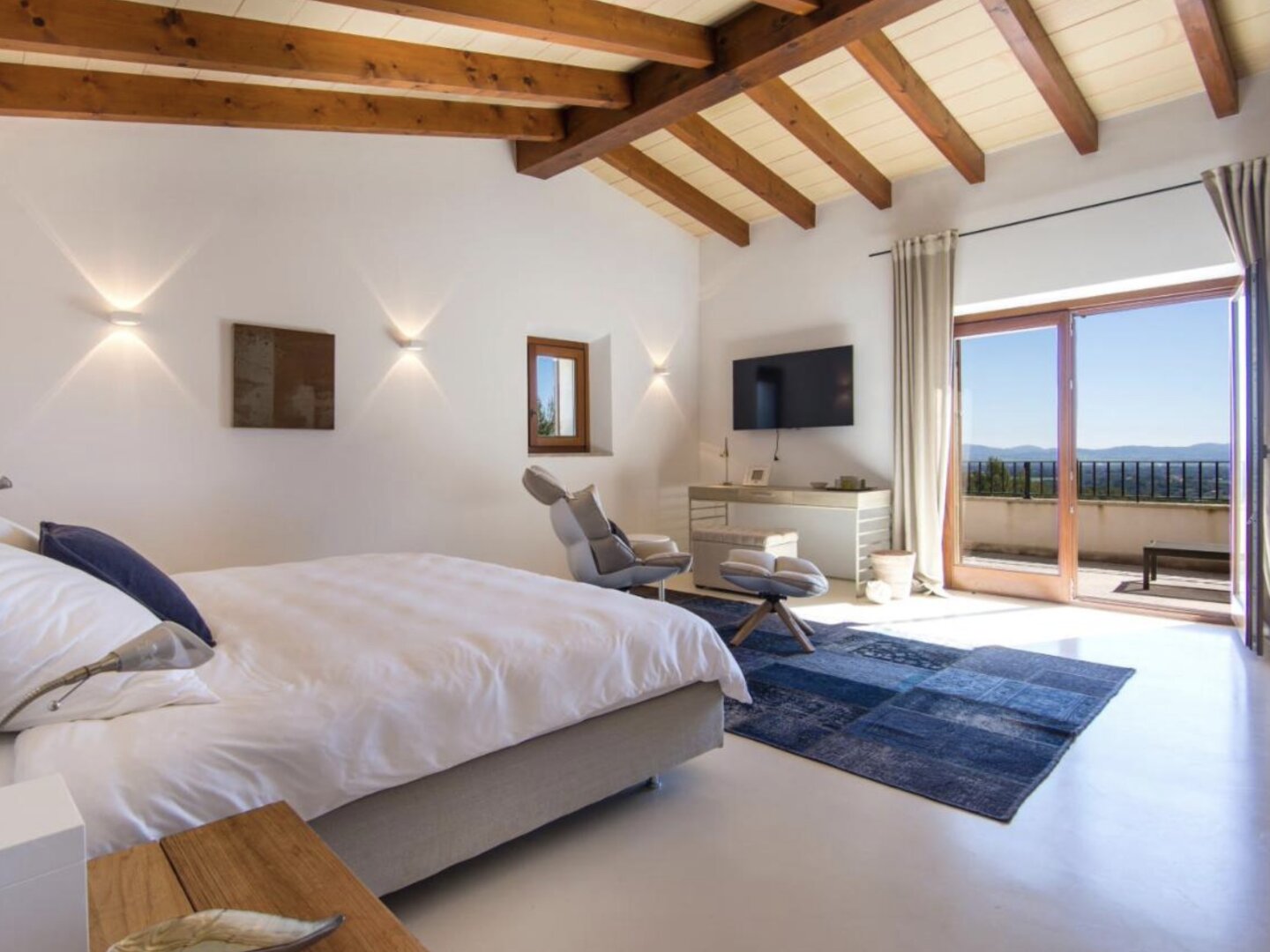 Bestlage nähe Palma de Mallorca! Traumhafte Finca mit Tennisanlage, Pool und 30.000 m2 Eigengrund