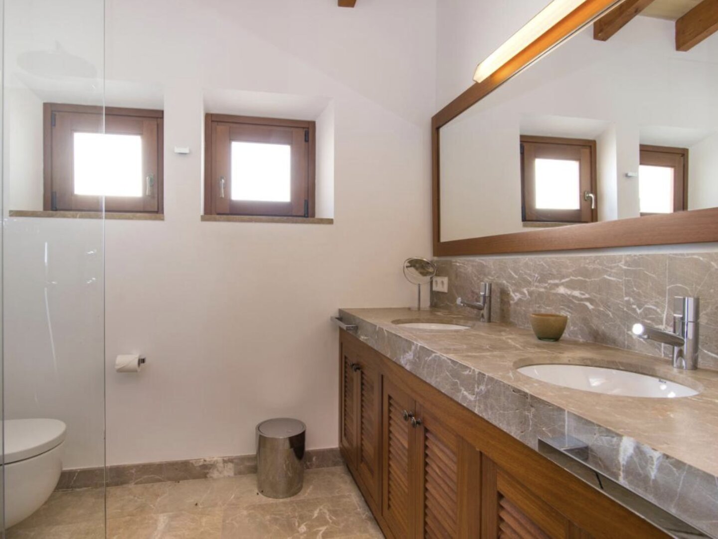 Bestlage nähe Palma de Mallorca! Traumhafte Finca mit Tennisanlage, Pool und 30.000 m2 Eigengrund