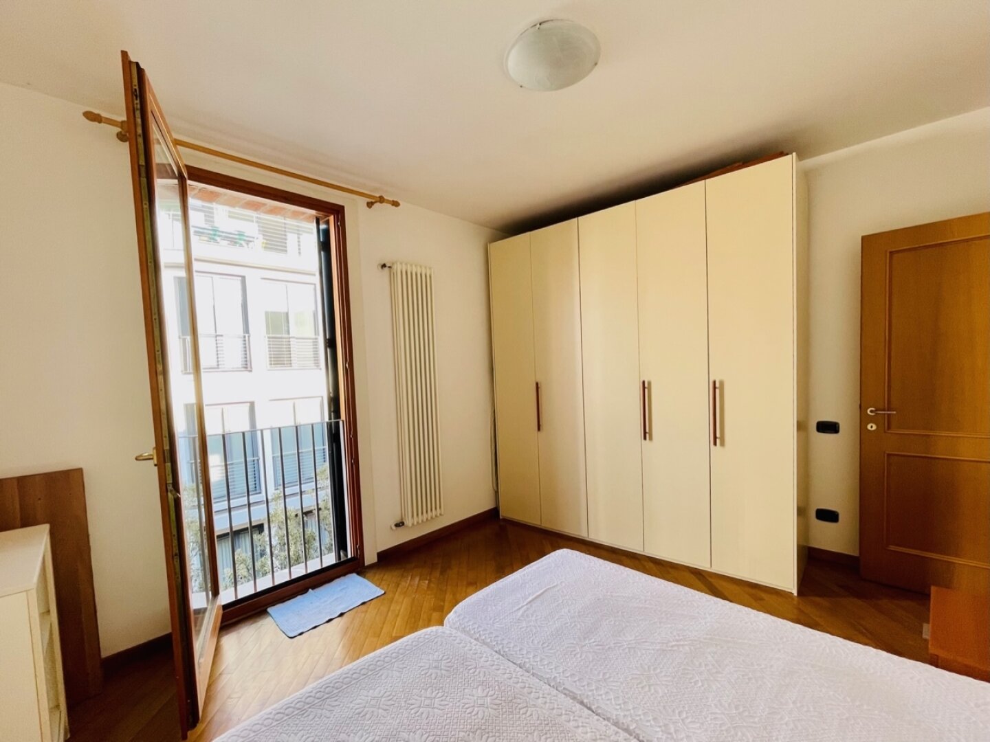 Zehn Minuten zum Markusplatz! Perfekte 2-Zimmer-Wohnung mit Gemeinschaftsterrasse und Garten in Giudecca