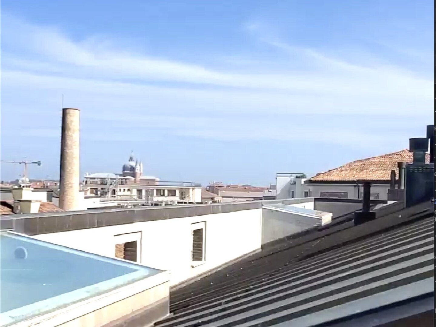 Zehn Minuten zum Markusplatz! Perfekte 2-Zimmer-Wohnung mit Gemeinschaftsterrasse und Garten in Giudecca