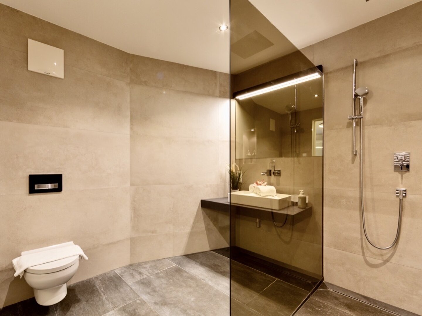 Nahe Kitzbühel mit ca. 5 % Rendite! Lichtdurchflutetes, gemütliches 2-Zimmer-Apartment im Brixental