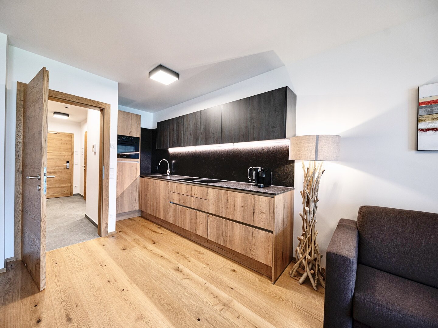 Bestlage Pinzgau mit ca. 6% Rendite! 3-Zimmer-Maisonette mit Terrasse, Balkon sowie beheiztem Aussenpool