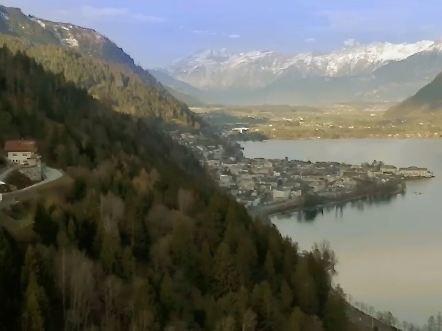 Bestlage Pinzgau mit ca. 6% Rendite! Sieben Apartments mit Terrassen, Balkonen und beheiztem Aussenpool