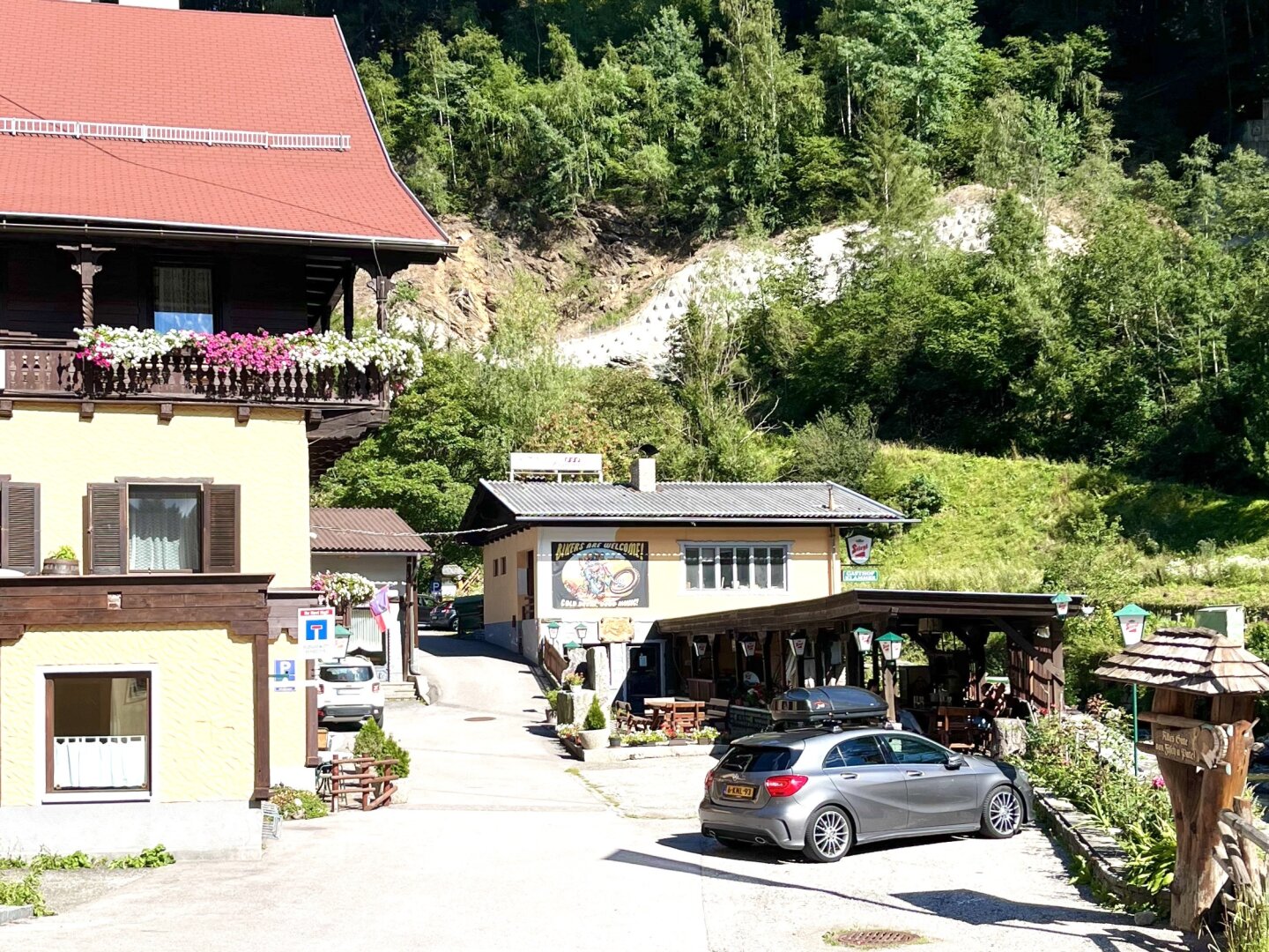 Nahe Katschberg und Nockberge! Teilrenovierter Landgasthof / Generationenhaus im Ski- und Wandergebiet mit Potential