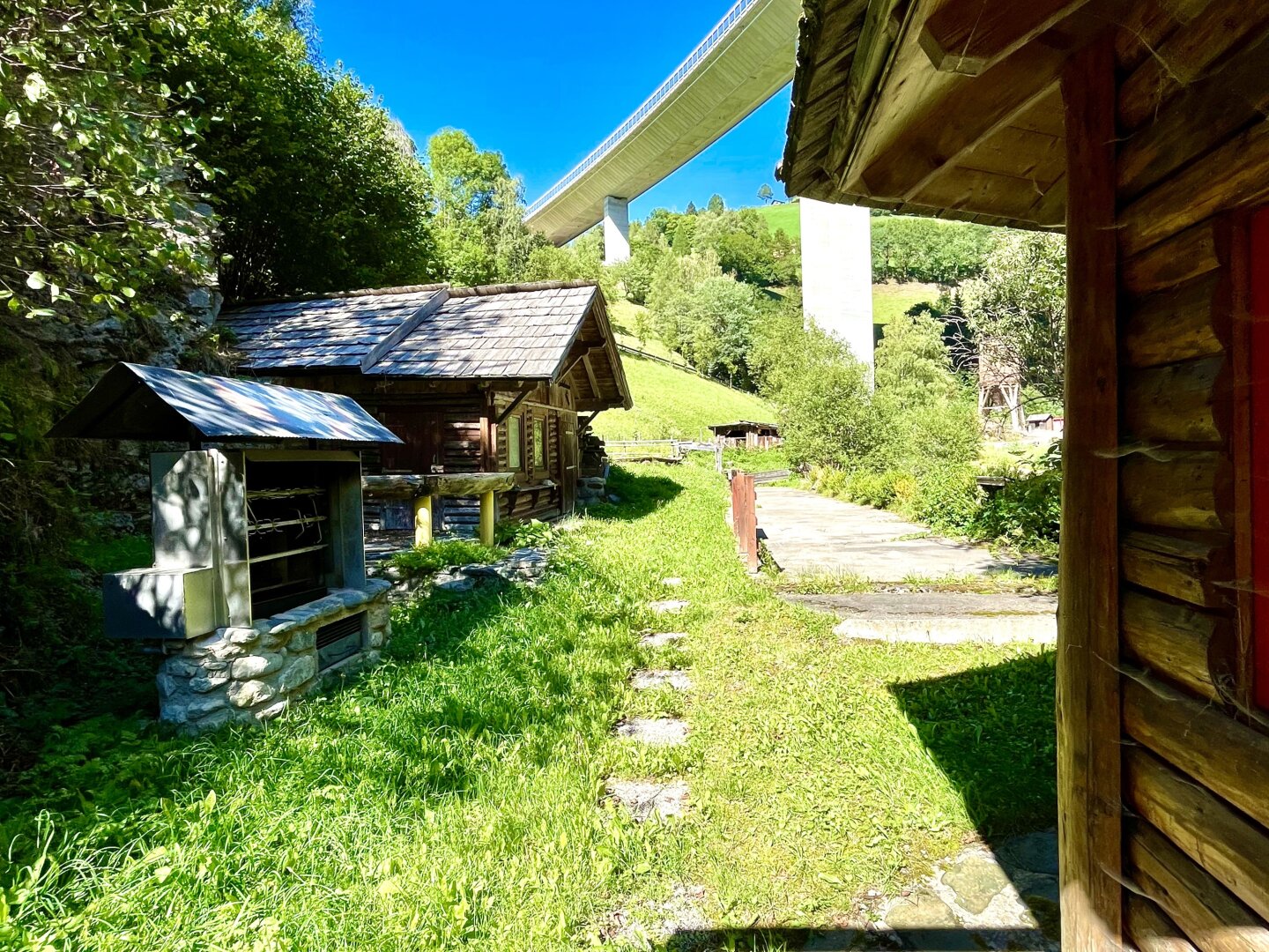 Nahe Katschberg und Nockberge! Teilrenovierter Landgasthof / Generationenhaus im Ski- und Wandergebiet mit Potential
