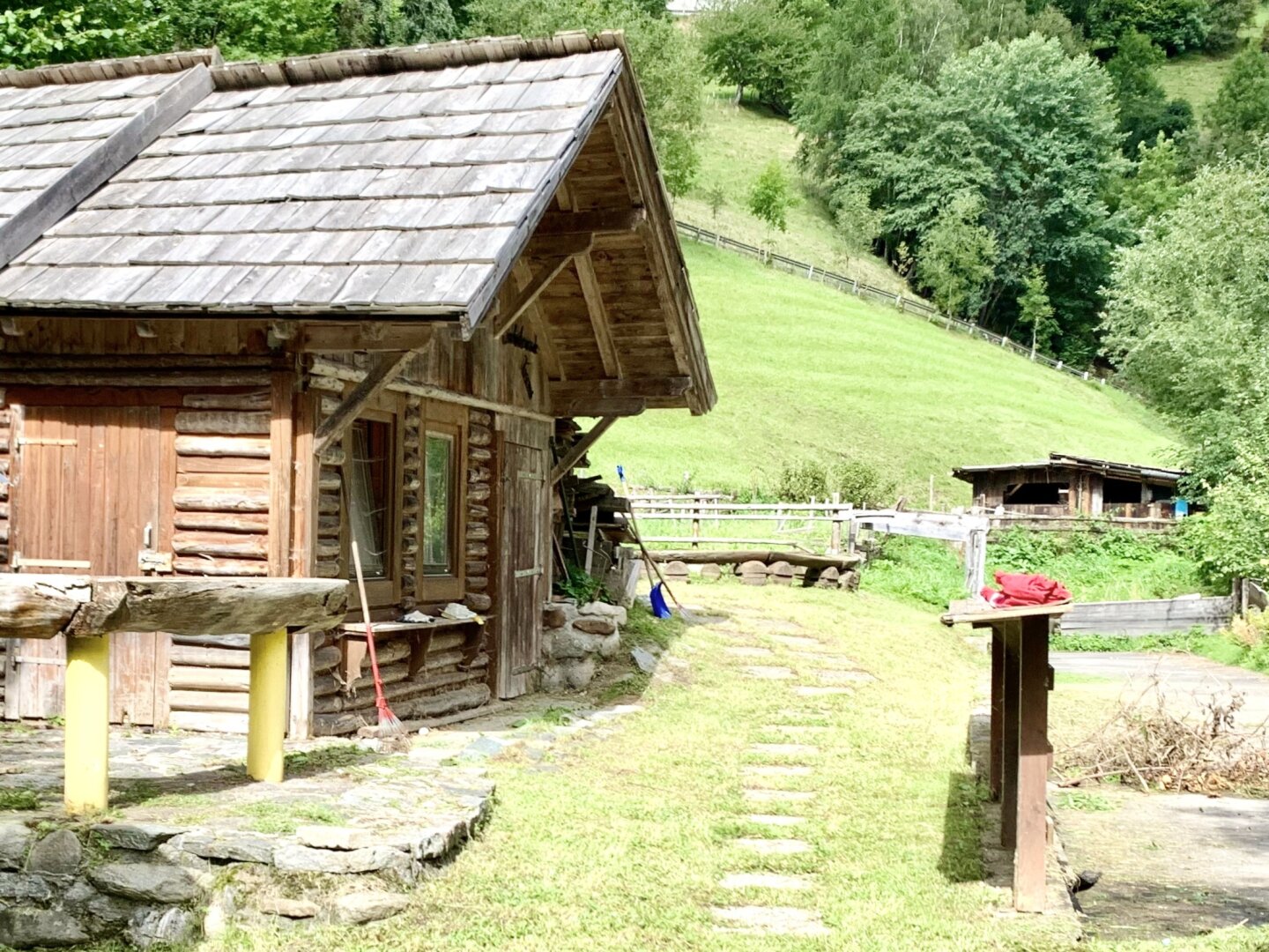 Nahe Katschberg und Nockberge! Teilrenovierter Landgasthof / Generationenhaus im Ski- und Wandergebiet mit Potential