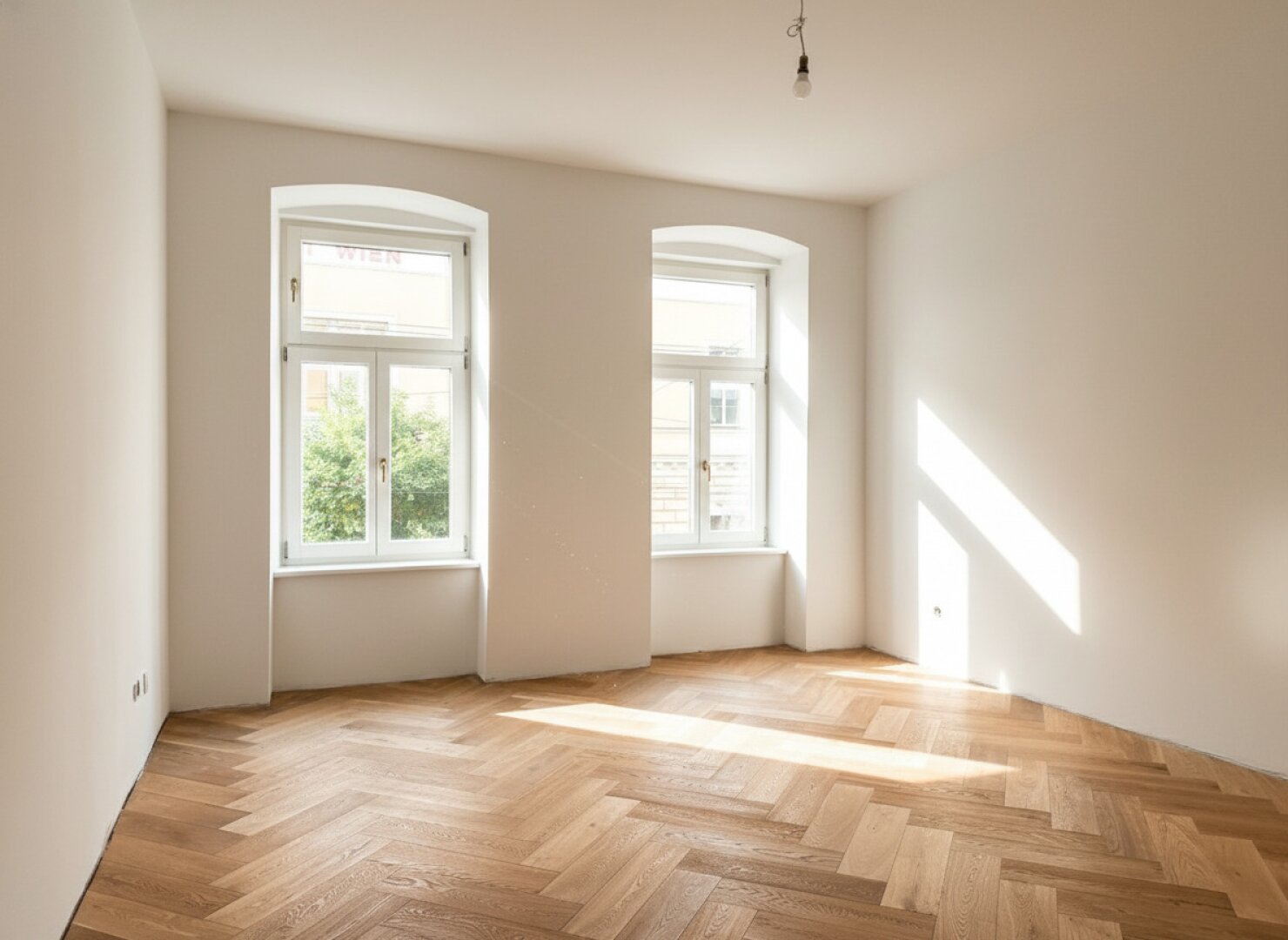 Erstbezug in U-Bahn-Nähe! Liebevoll generalsanierte 2-Zimmer-Wohnung in Gründerzeithaus
