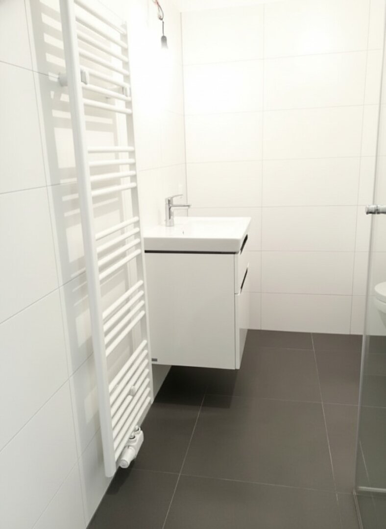 Erstbezug in U-Bahn-Nähe! Liebevoll generalsanierte 2-Zimmer-Wohnung in Gründerzeithaus