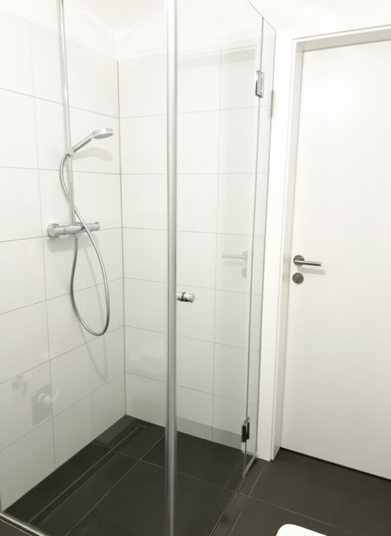 Erstbezug in U-Bahn-Nähe! Liebevoll generalsanierte 2-Zimmer-Wohnung in Gründerzeithaus