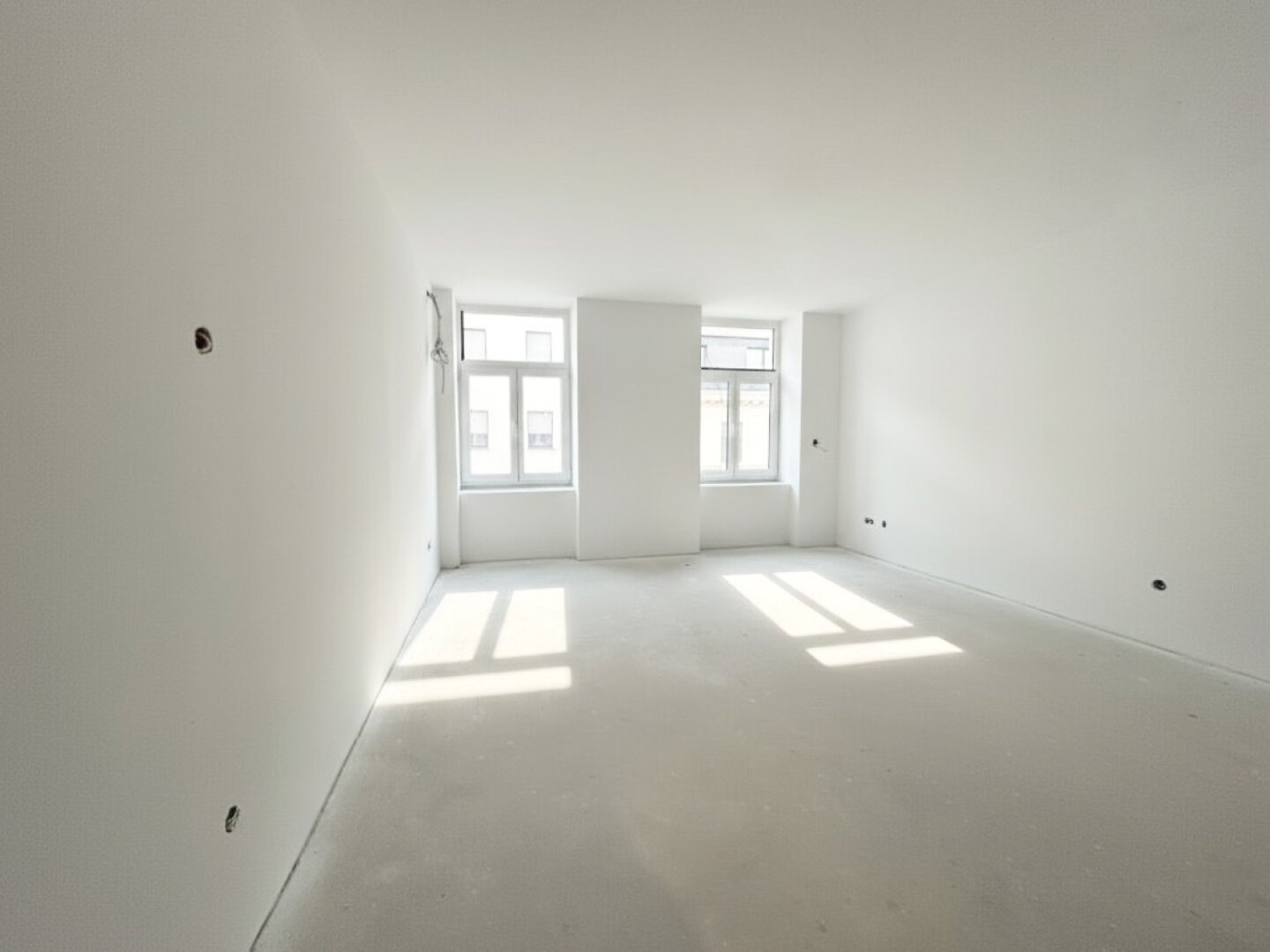 U-Bahn-Nähe U3 und U6! Sonnige 2-Zimmer-Neubau-Wohnung mit Südbalkon in generalsaniertem Gründerzeithaus