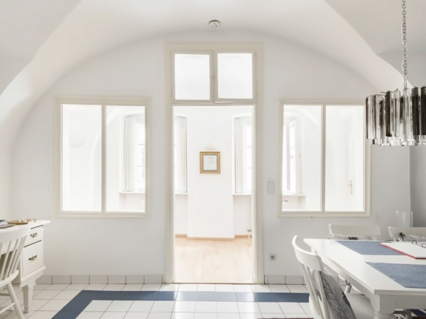 Bestlage nahe Stephansplatz! Elegantes 2,5-Zimmer-Stilaltbau-Apartment in Renaissance-Gebäude in Stockwerks- und Hofruhelage