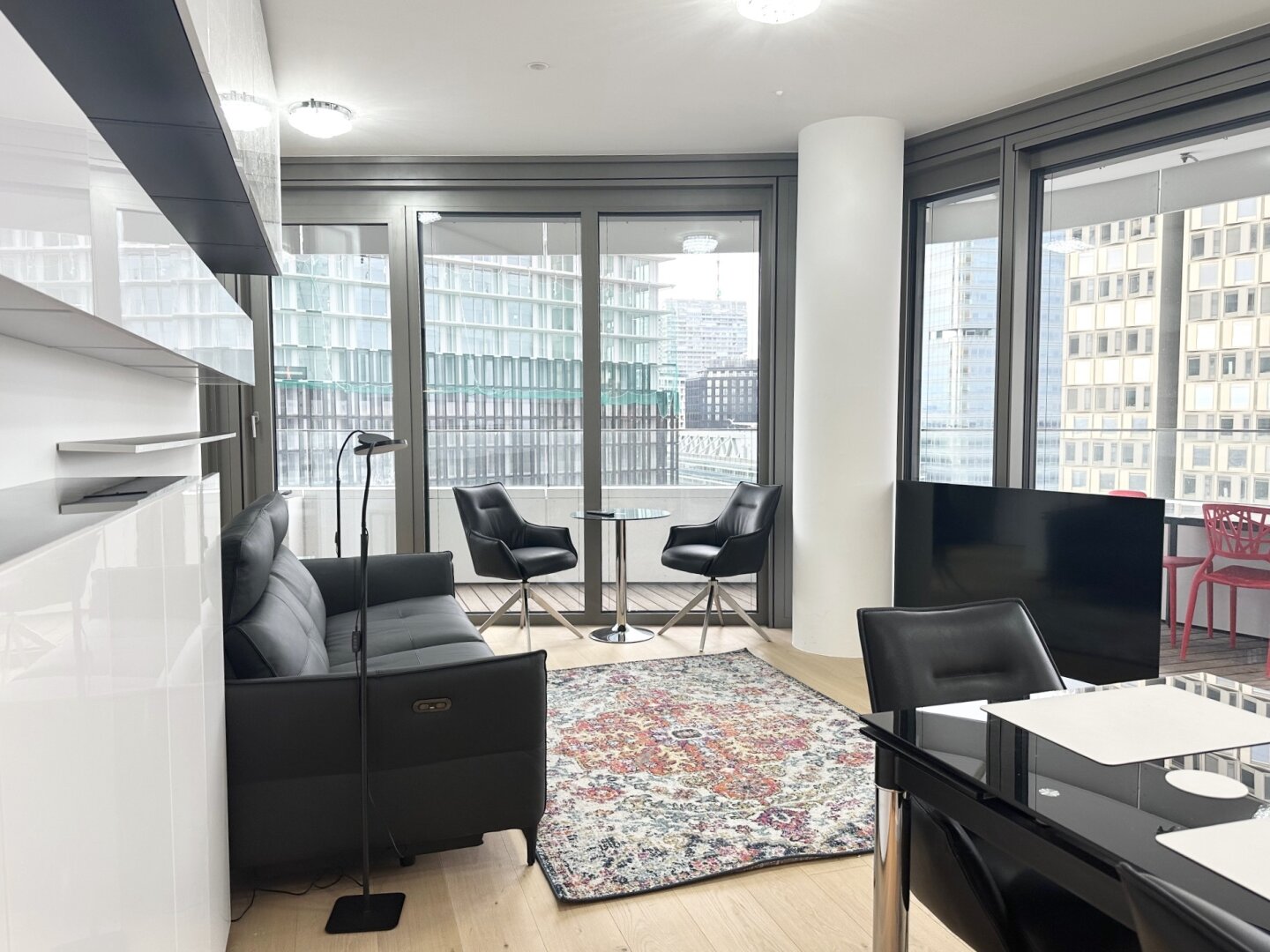 Erstbezug Danube Flats! Komplett möblierte 2-Zimmer-Wohnung mit zwei Terrassen in U-Bahn-Nähe