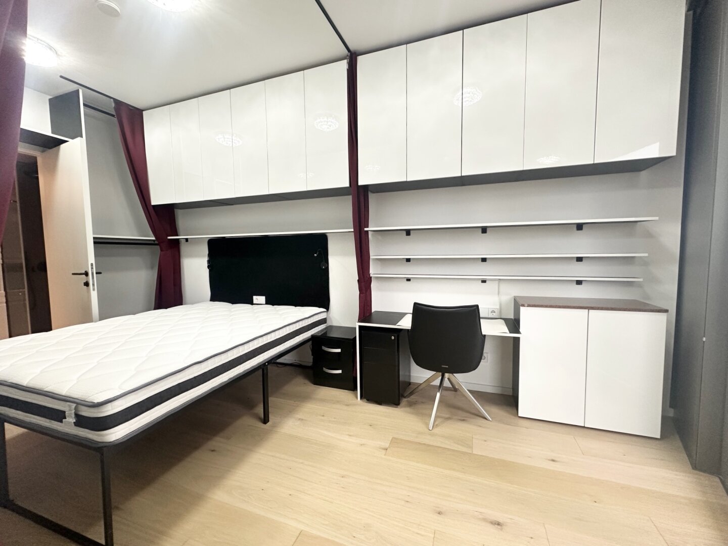 Erstbezug Danube Flats! Komplett möblierte 2-Zimmer-Wohnung mit zwei Terrassen in U-Bahn-Nähe