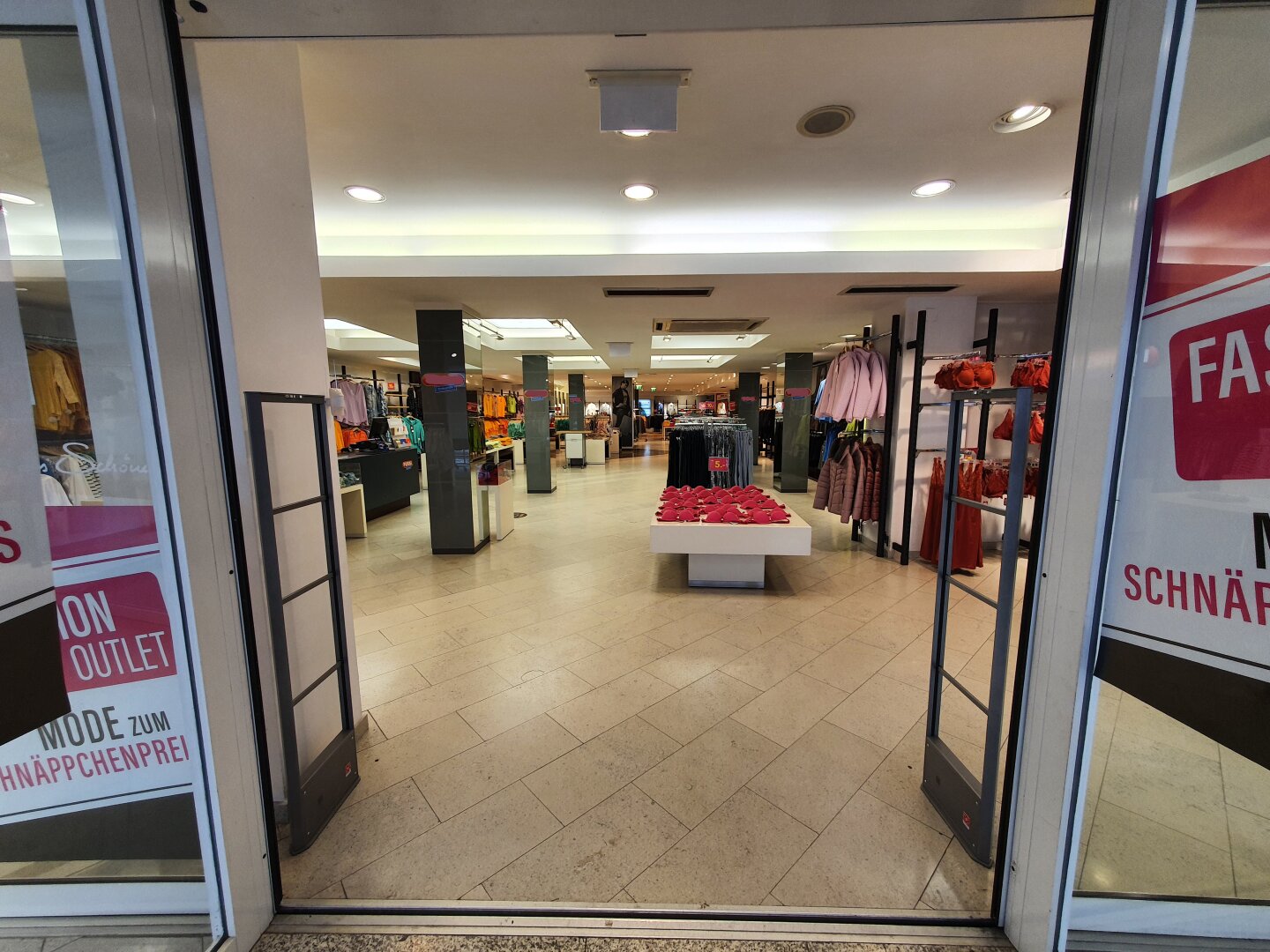 +++ Großzügige Geschäftsfläche in bester Zentrumslage von Oberpullendorf +++