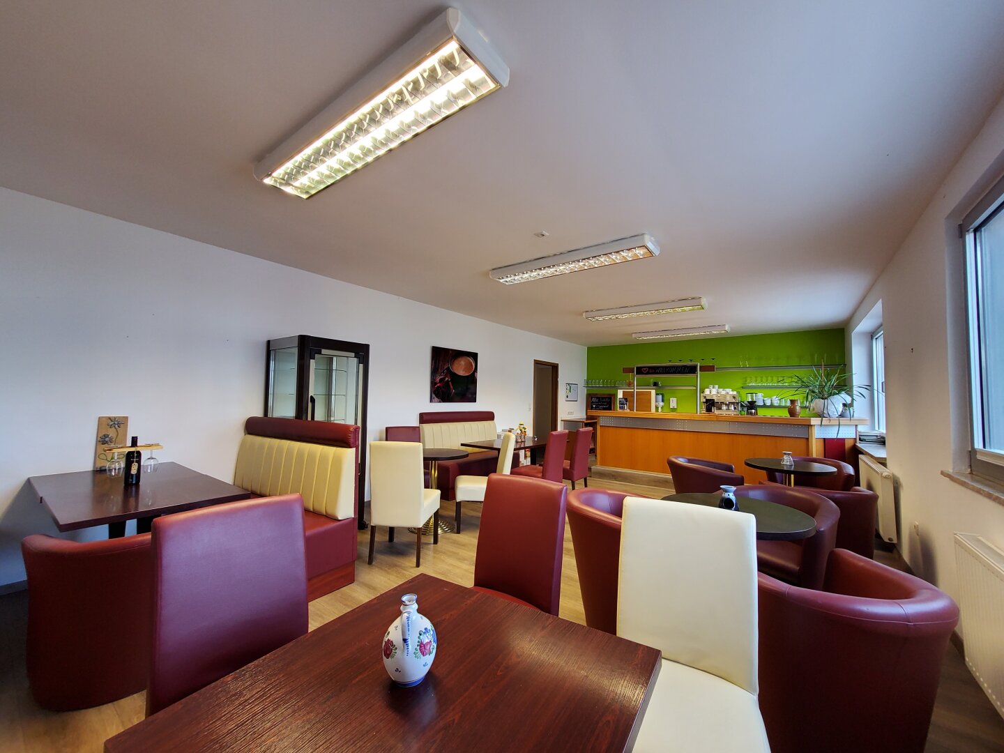 +++Geschäftsfläche mit Cafe und Kühlraum in zentraler Lage nähe Oberpullendorf+++