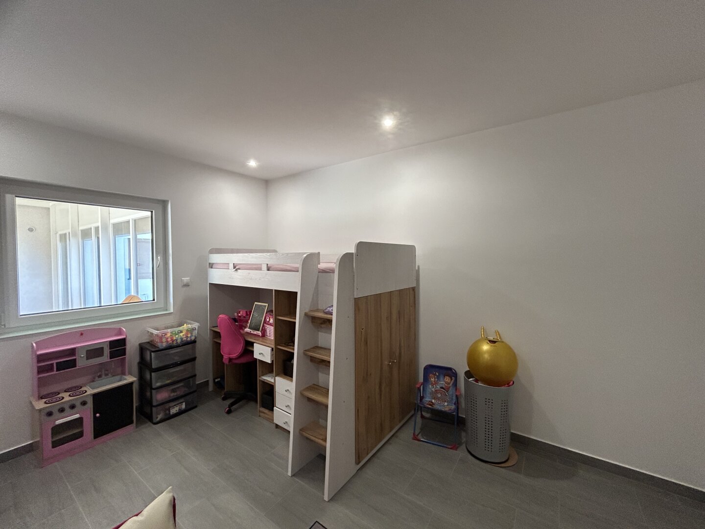++Wohnen wo andere Urlaub machen,das Chalet am Golfplatz unmittelbar neben der Therme Lutzmannsburg++