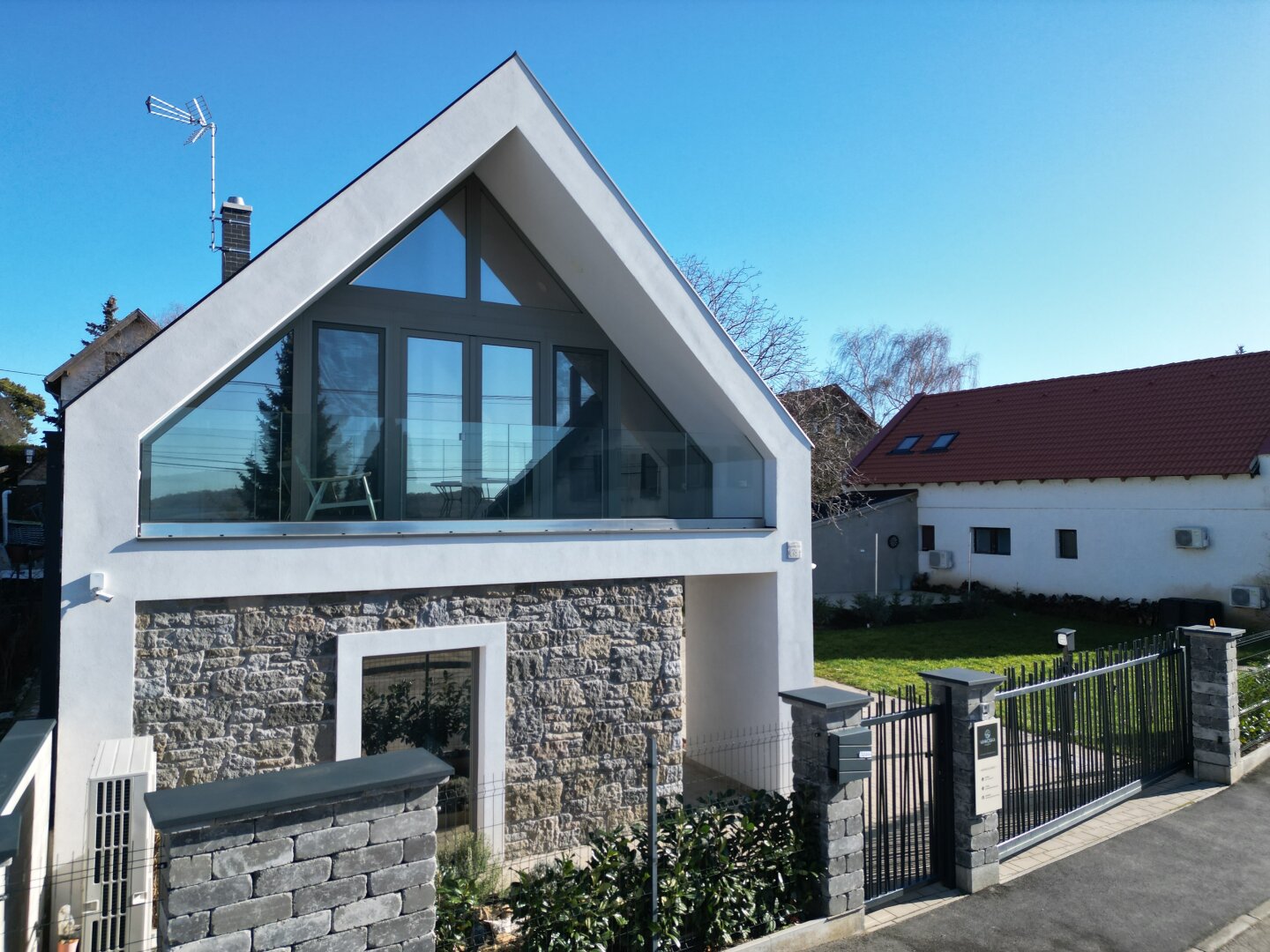 +Einmaliges Appartementhaus in bester Lage, direkt in Tihany am Plattensee !+