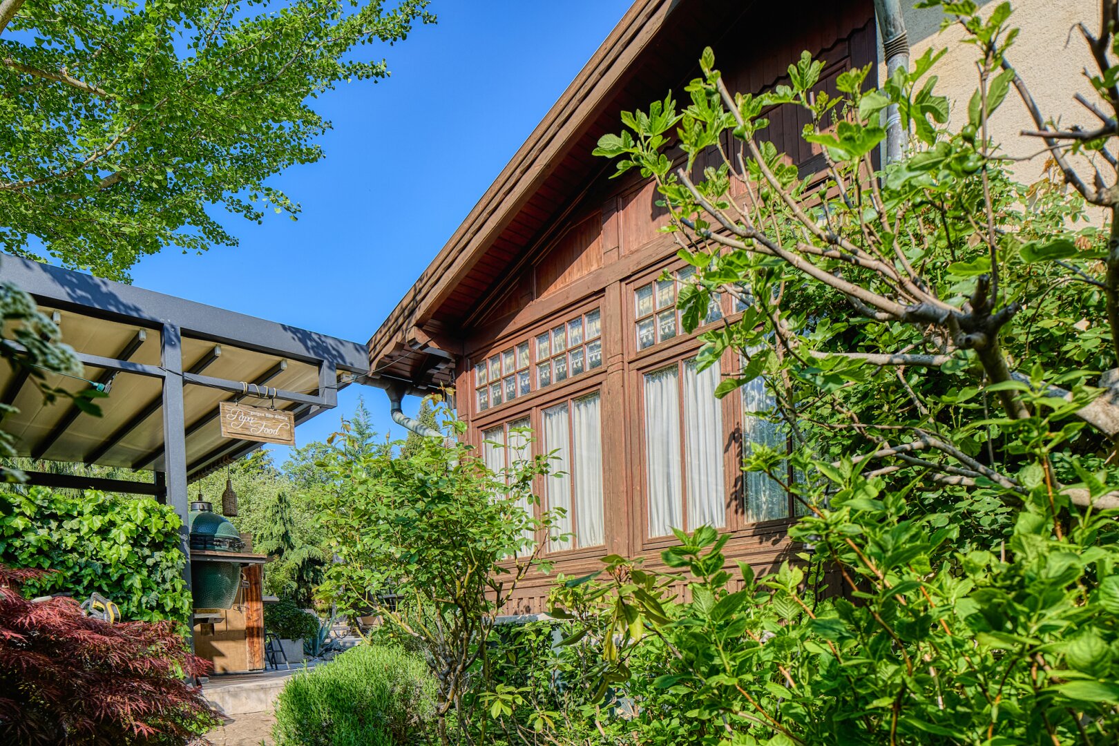 +++ Einmalige Jugendstilvilla mit Traumgarten, Pool & Weinkeller in Bestlage von SOPRON +++