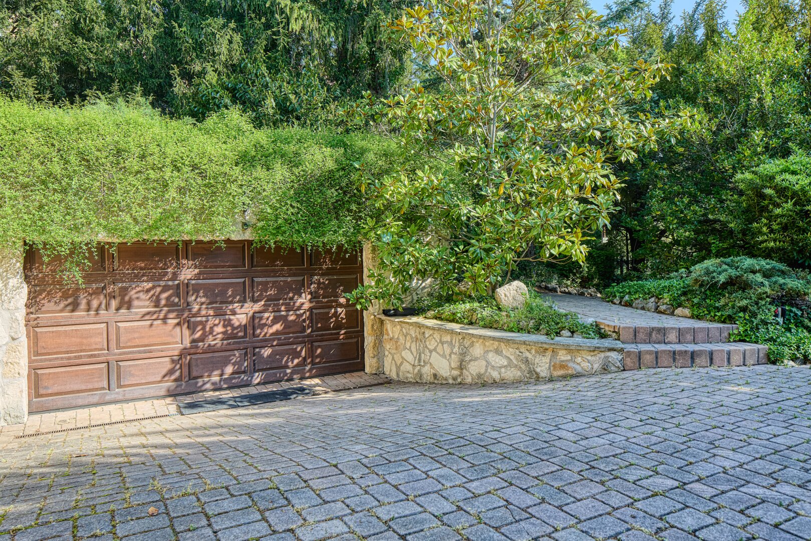 +++ Einmalige Jugendstilvilla mit Traumgarten, Pool & Weinkeller in Bestlage von SOPRON +++