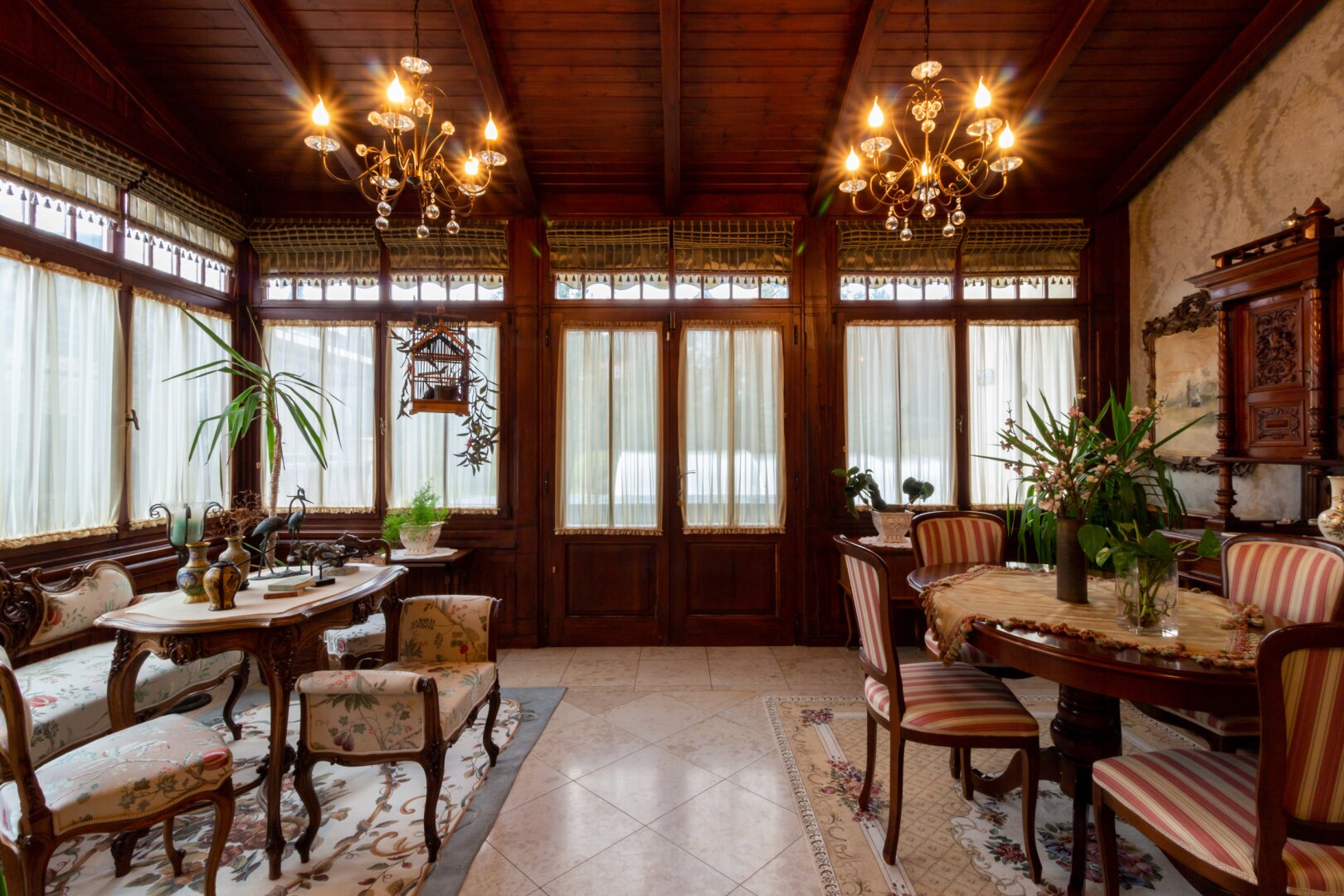 +++ Einmalige Jugendstilvilla mit Traumgarten, Pool & Weinkeller in Bestlage von SOPRON +++