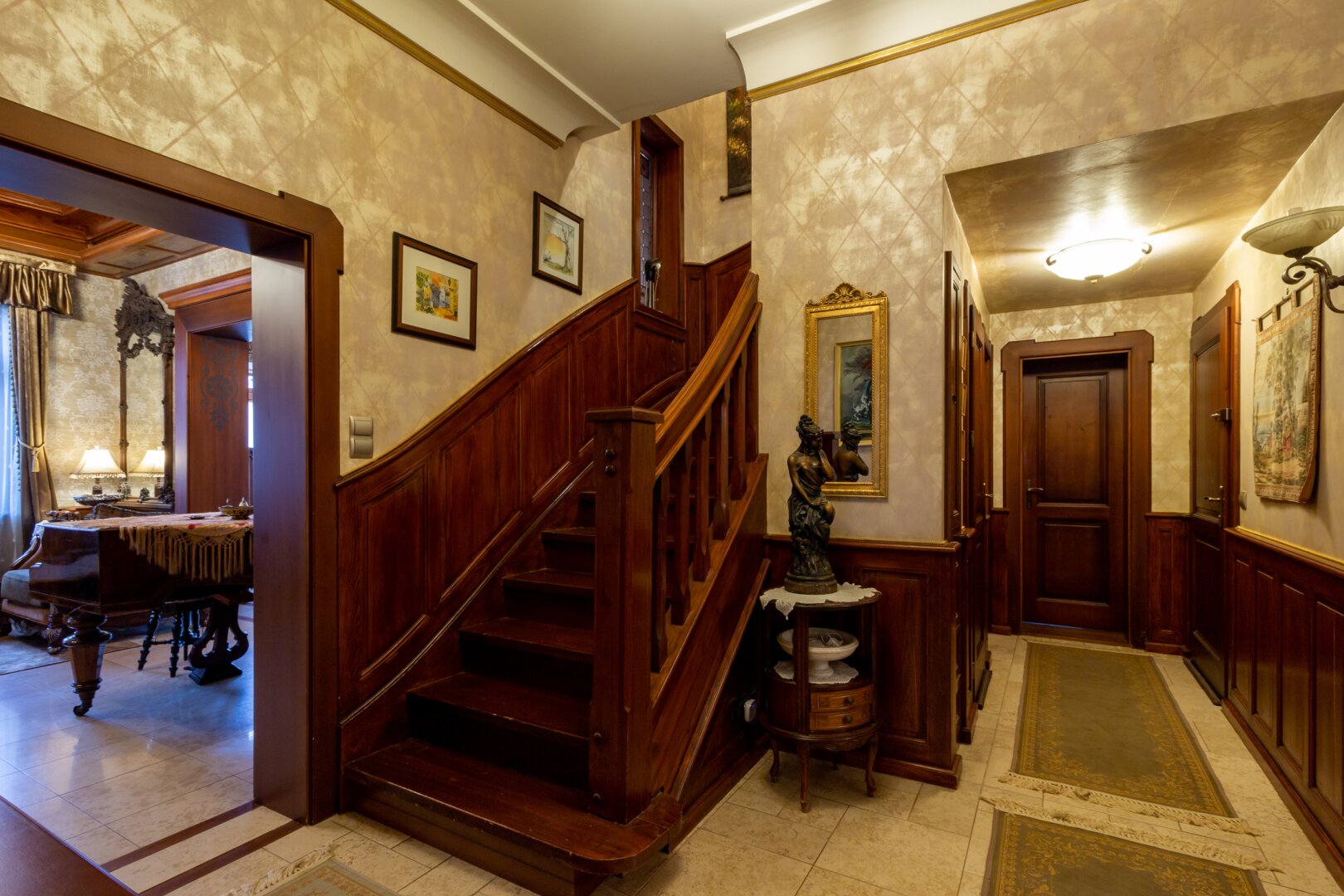 +++ Einmalige Jugendstilvilla mit Traumgarten, Pool & Weinkeller in Bestlage von SOPRON +++