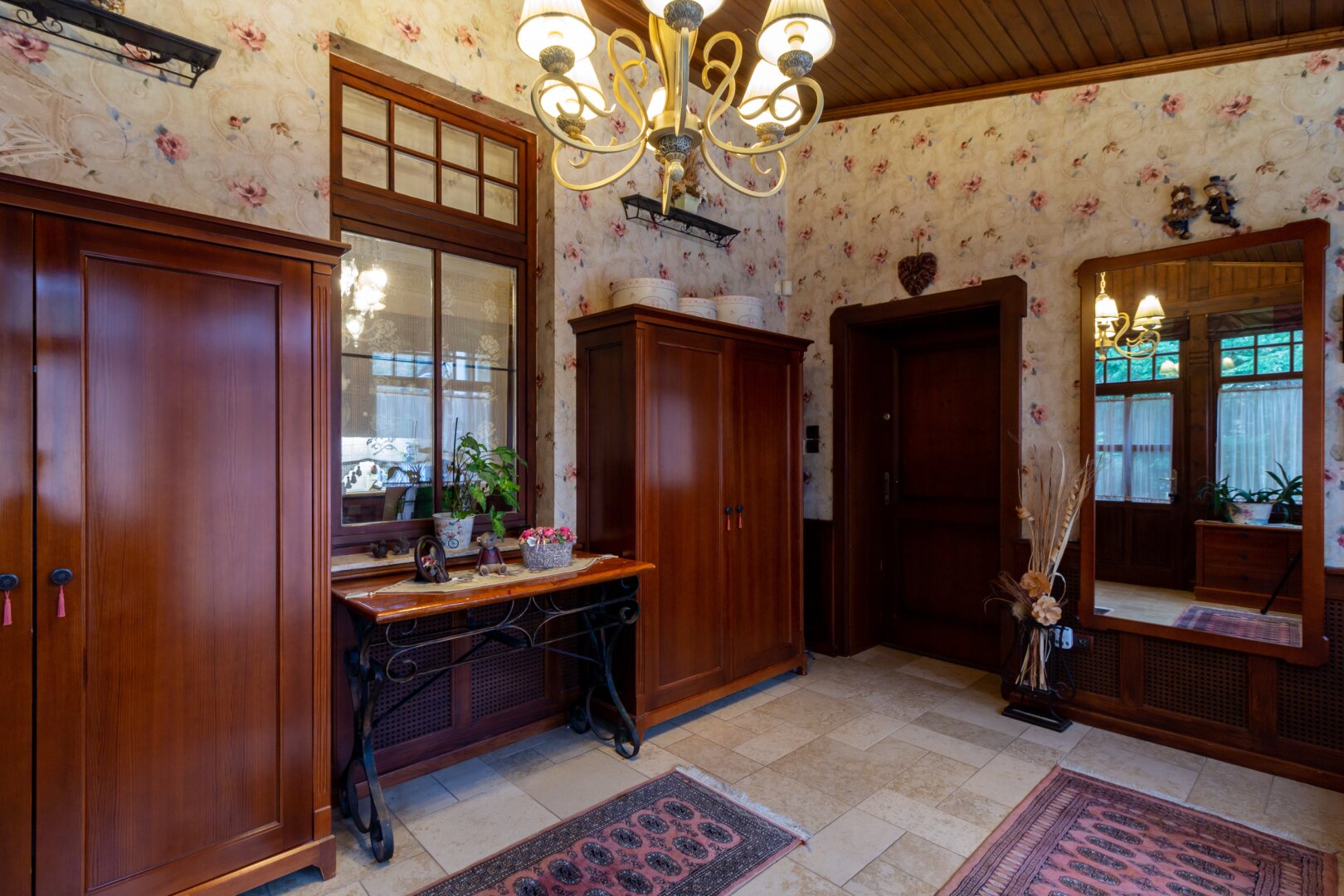 +++ Einmalige Jugendstilvilla mit Traumgarten, Pool & Weinkeller in Bestlage von SOPRON +++